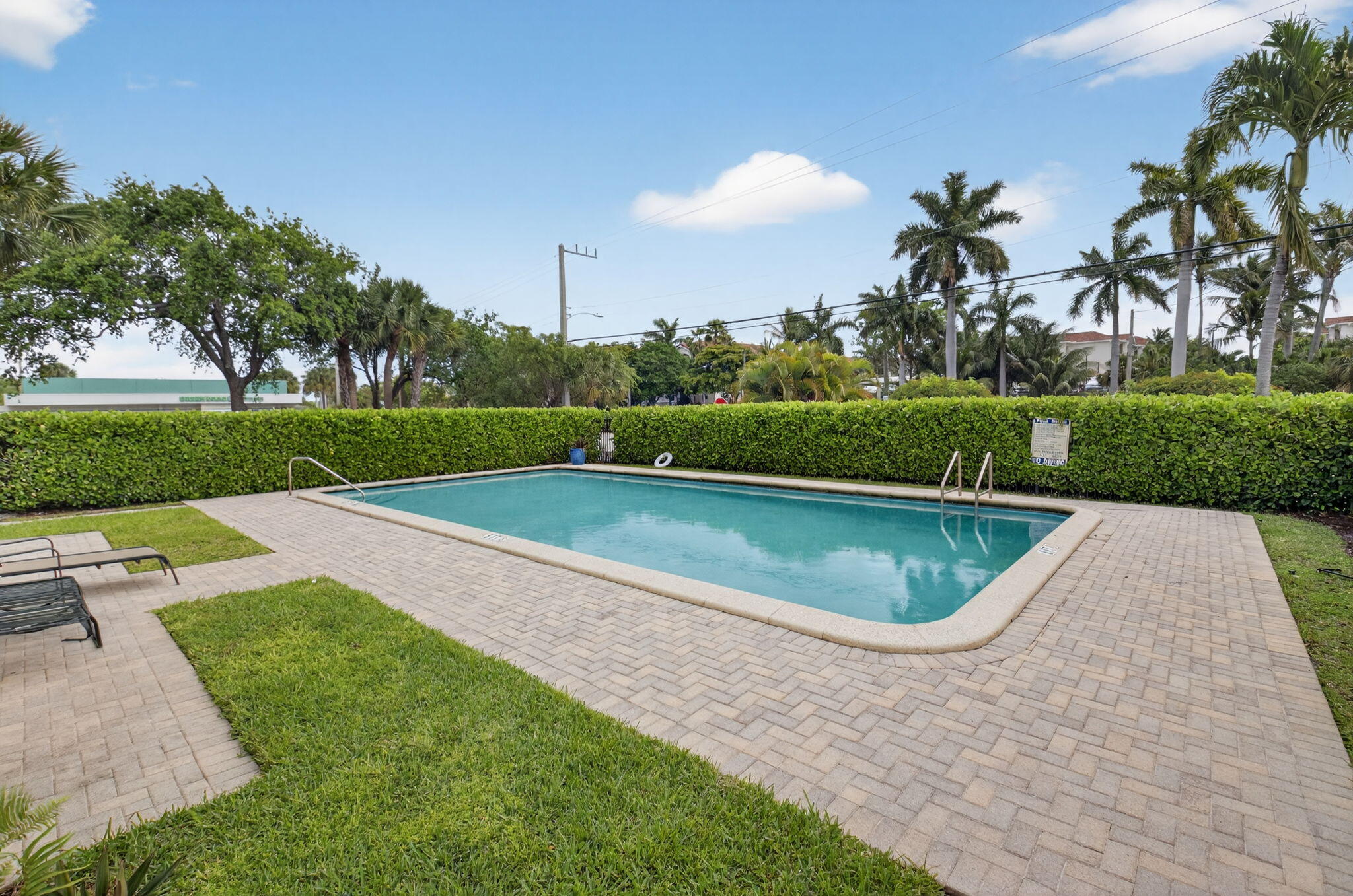 FAIRFIELD APTS CONDO - Residential