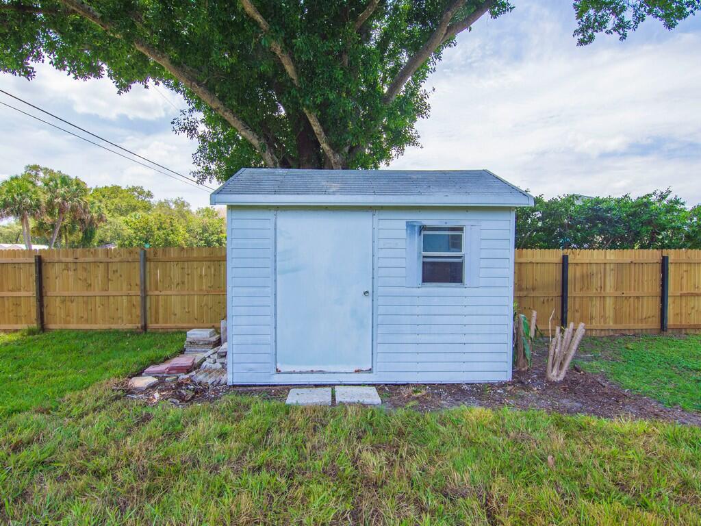 ROYAL POINCIANA PARK NO 2 - Residential