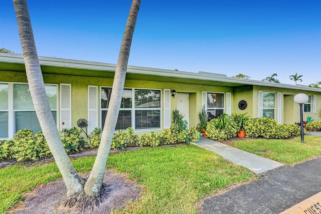 Photo of 2520 Del Aire Boulevard #C, Delray Beach, FL 33445 (MLS # R10715047)