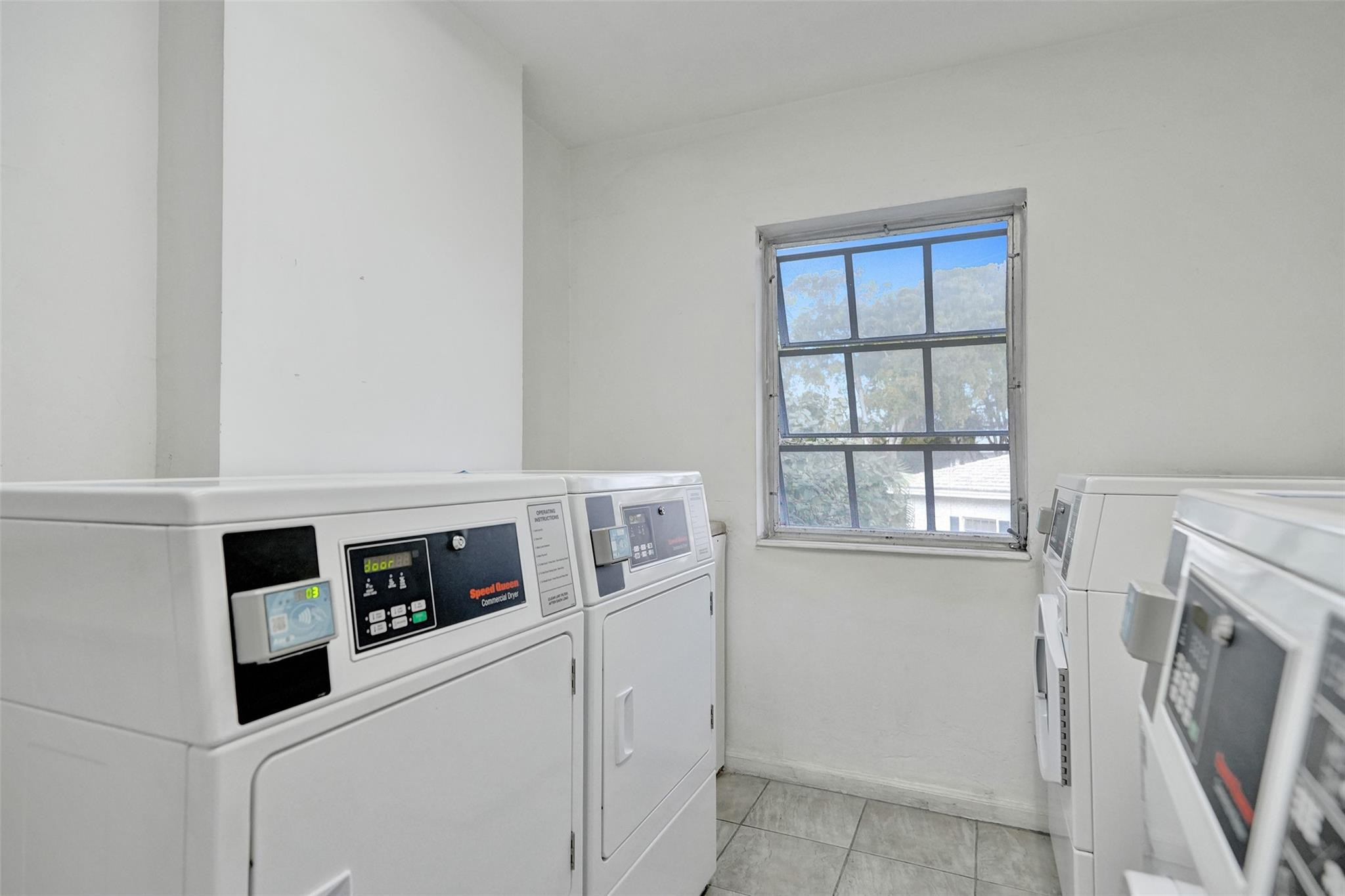 Imperial Point Colonnades - Residential