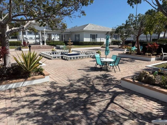 Imperial Point Colonnades - Residential