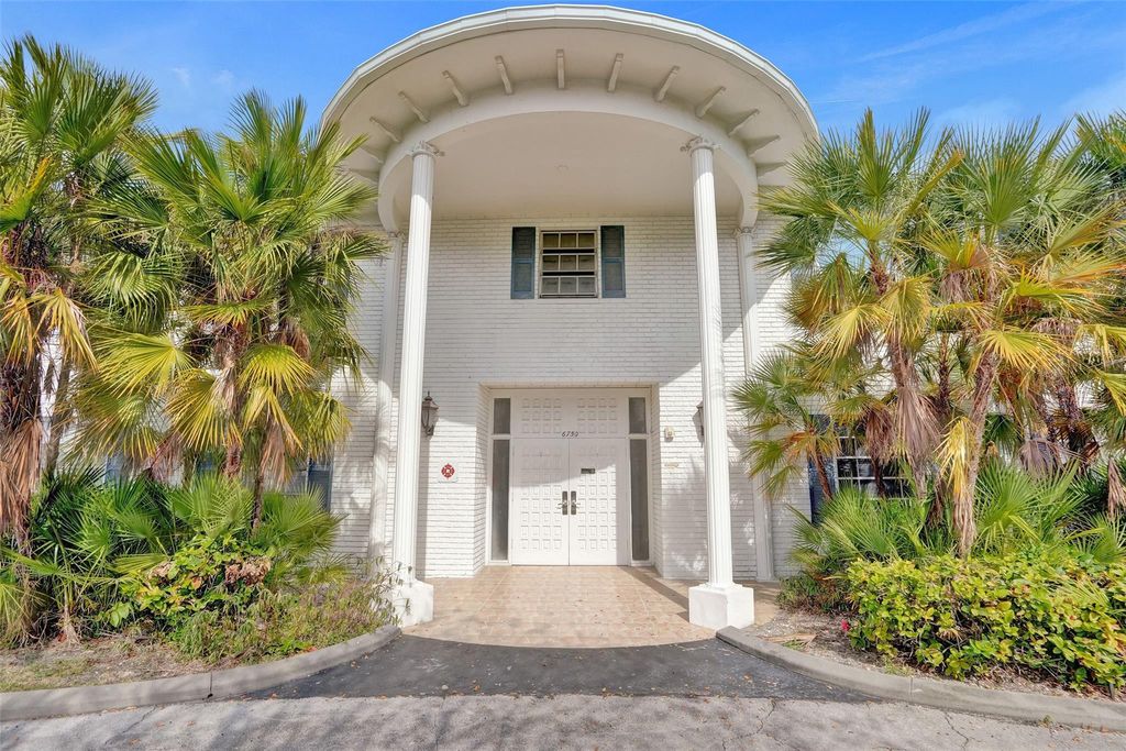 Photo of 6750 NE 21st Road #123, Fort Lauderdale, FL 33308 (MLS # F10554652)