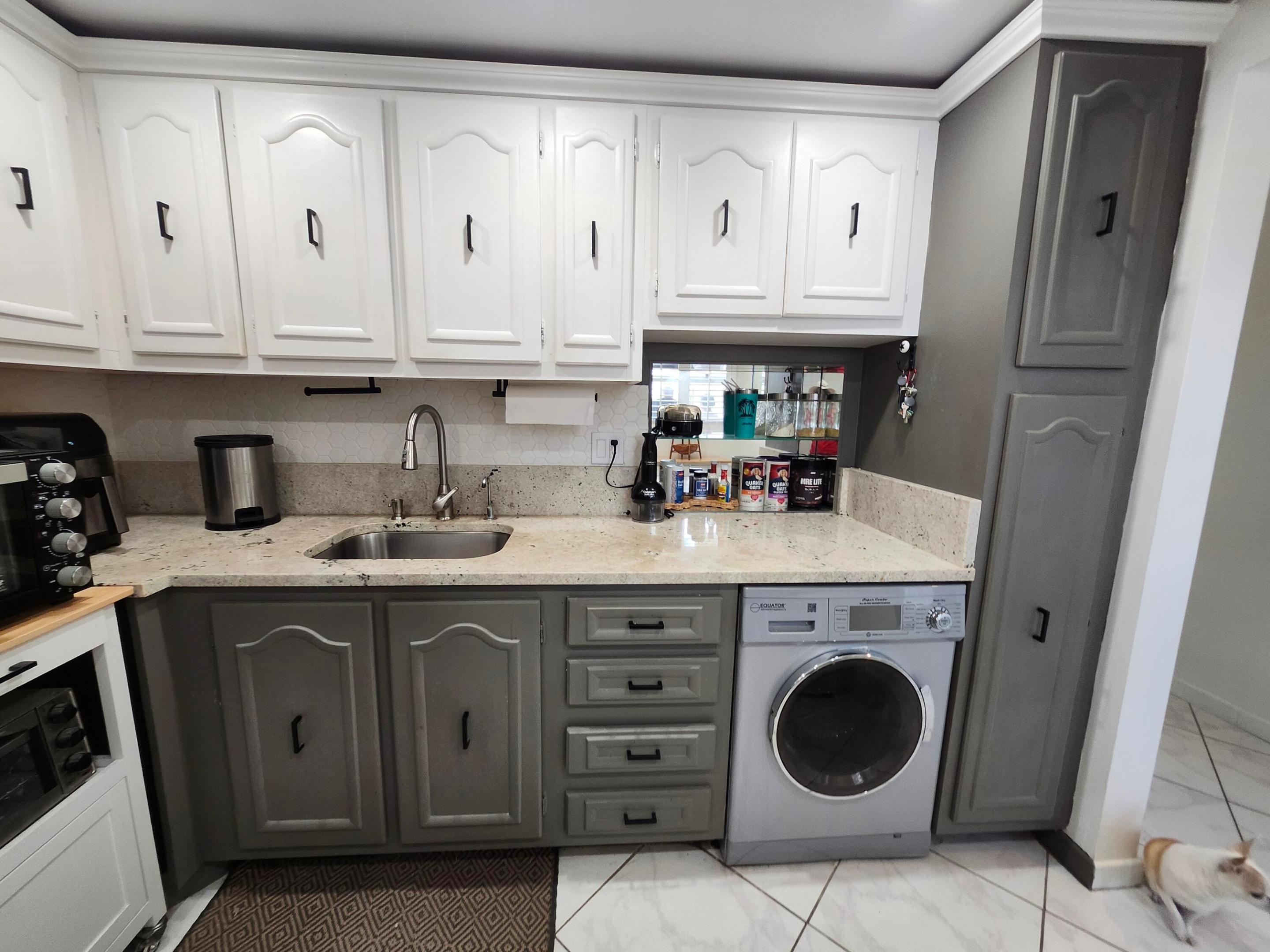 2300 NE 1st Lane 309