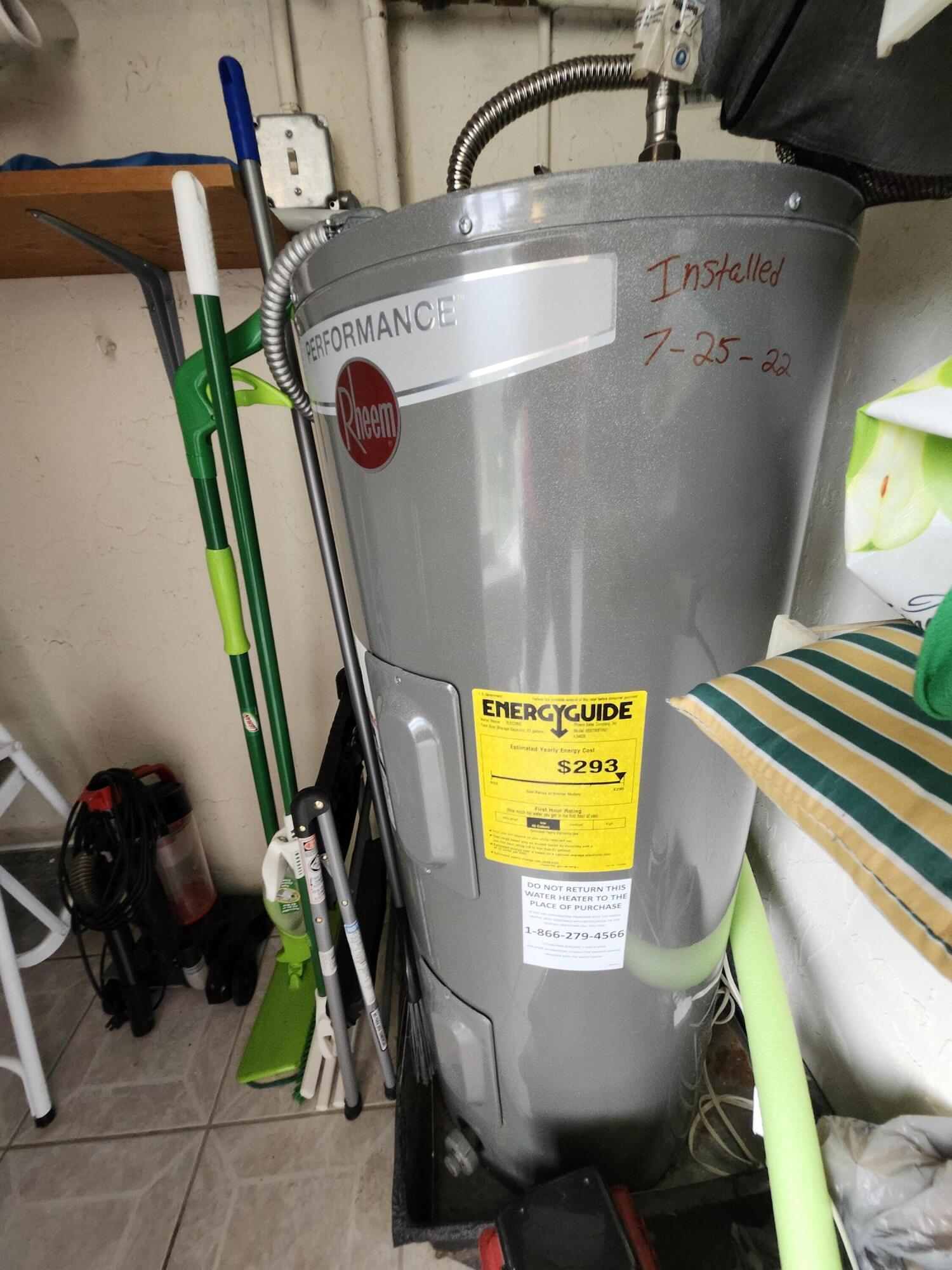 VILLAGE ROYALE GREENRIDGE CONDO - Residential