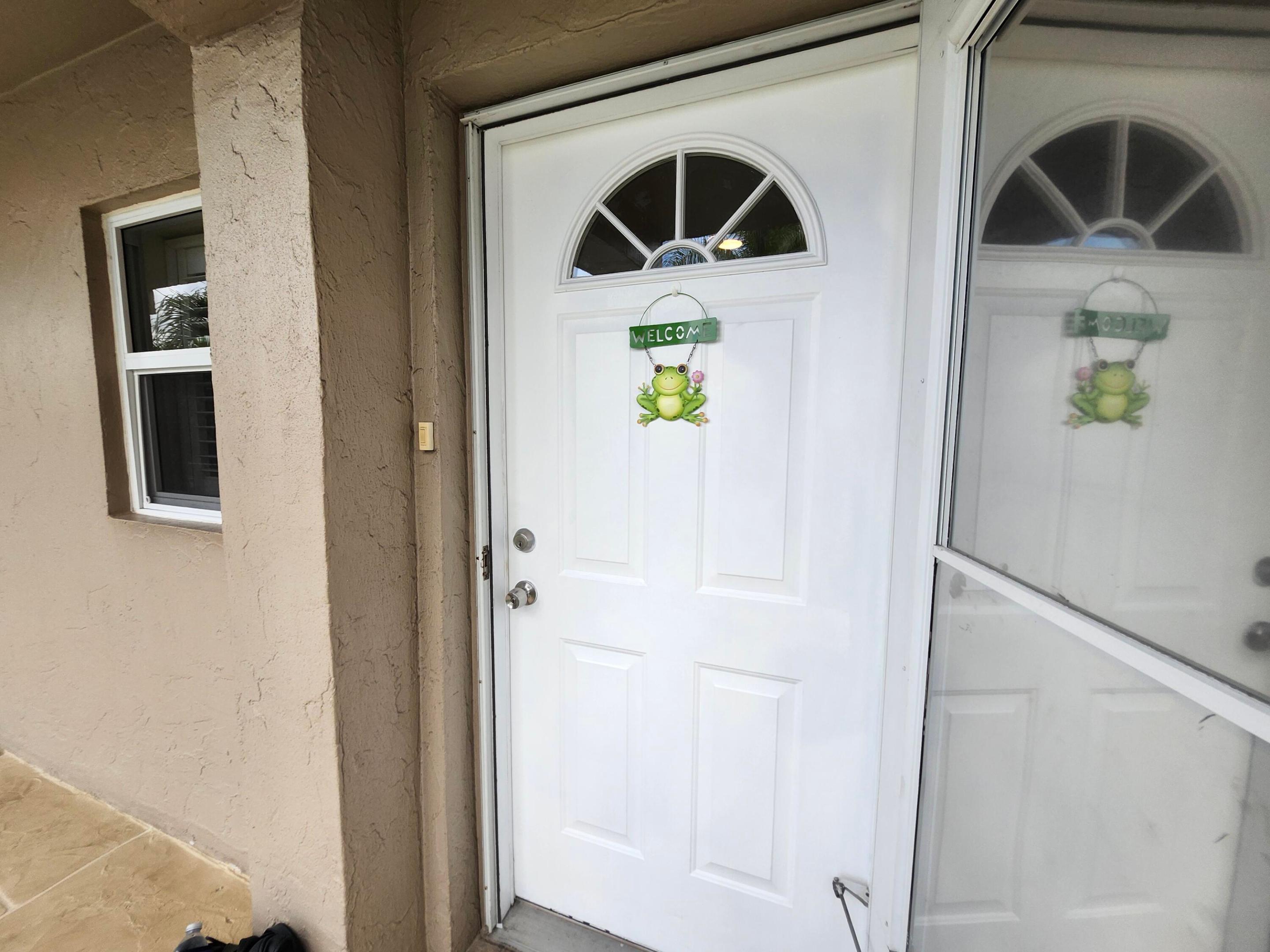 VILLAGE ROYALE GREENRIDGE CONDO - Residential