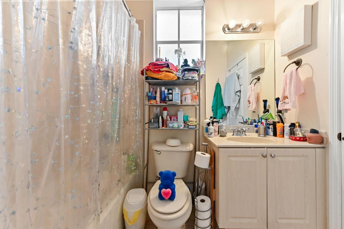 Las Terrazas at Viscaya Condominiums - Residential