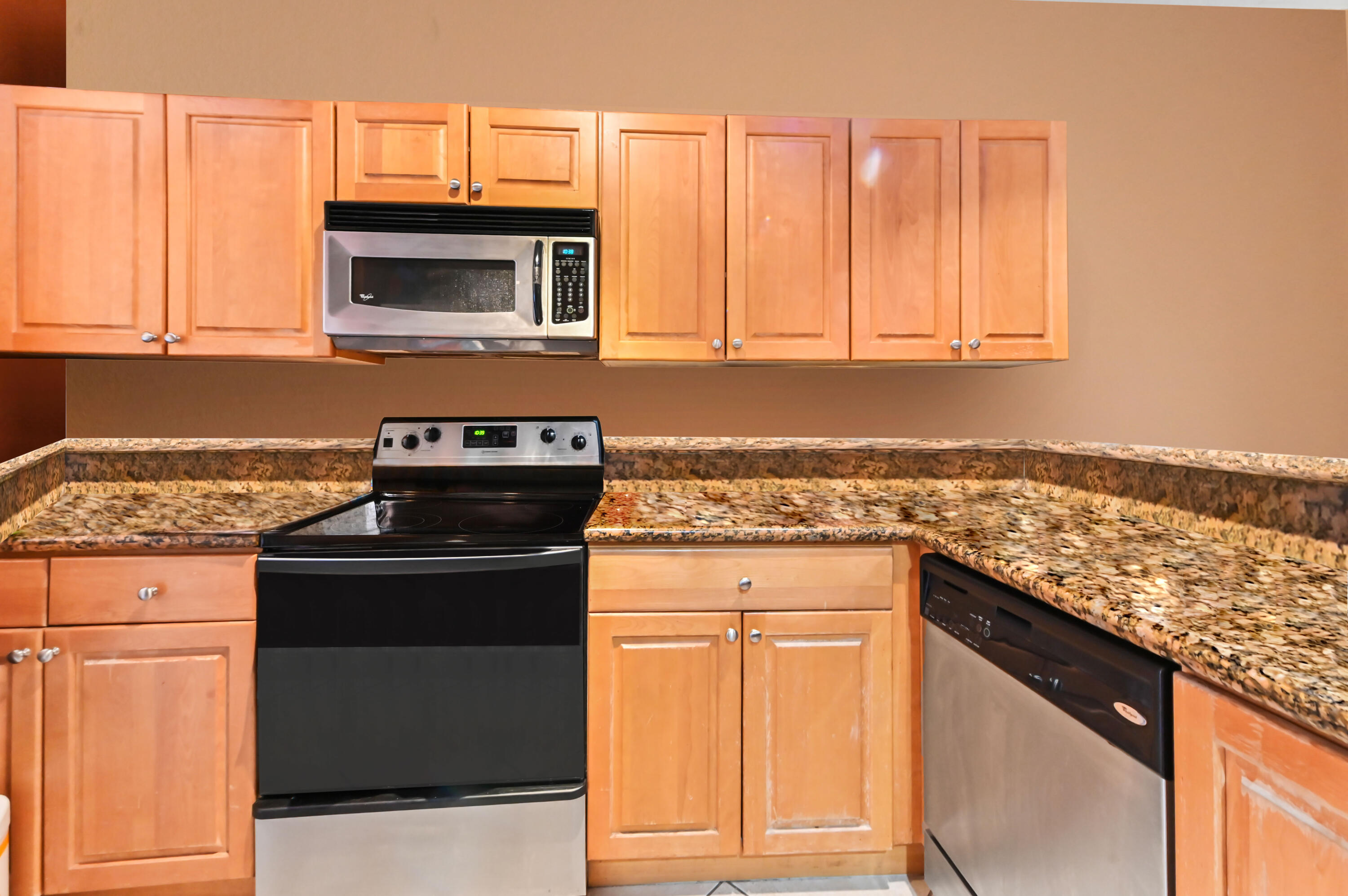 Las Terrazas at Viscaya Condominiums - Residential