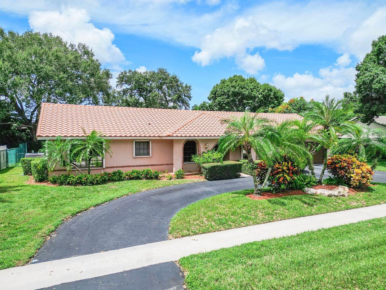 View Plantation, FL 33317 house