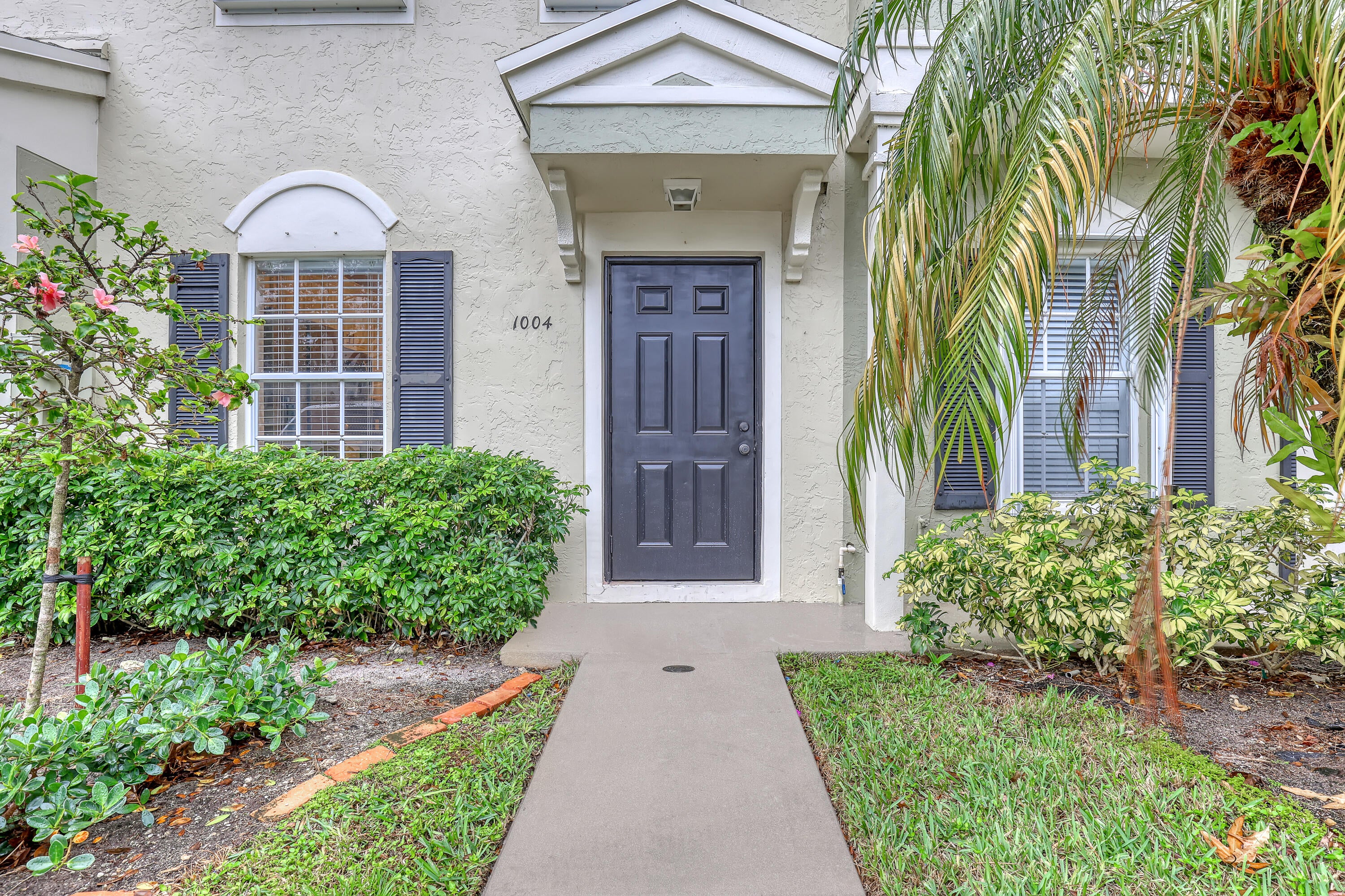 1004 Kokomo Key Lane