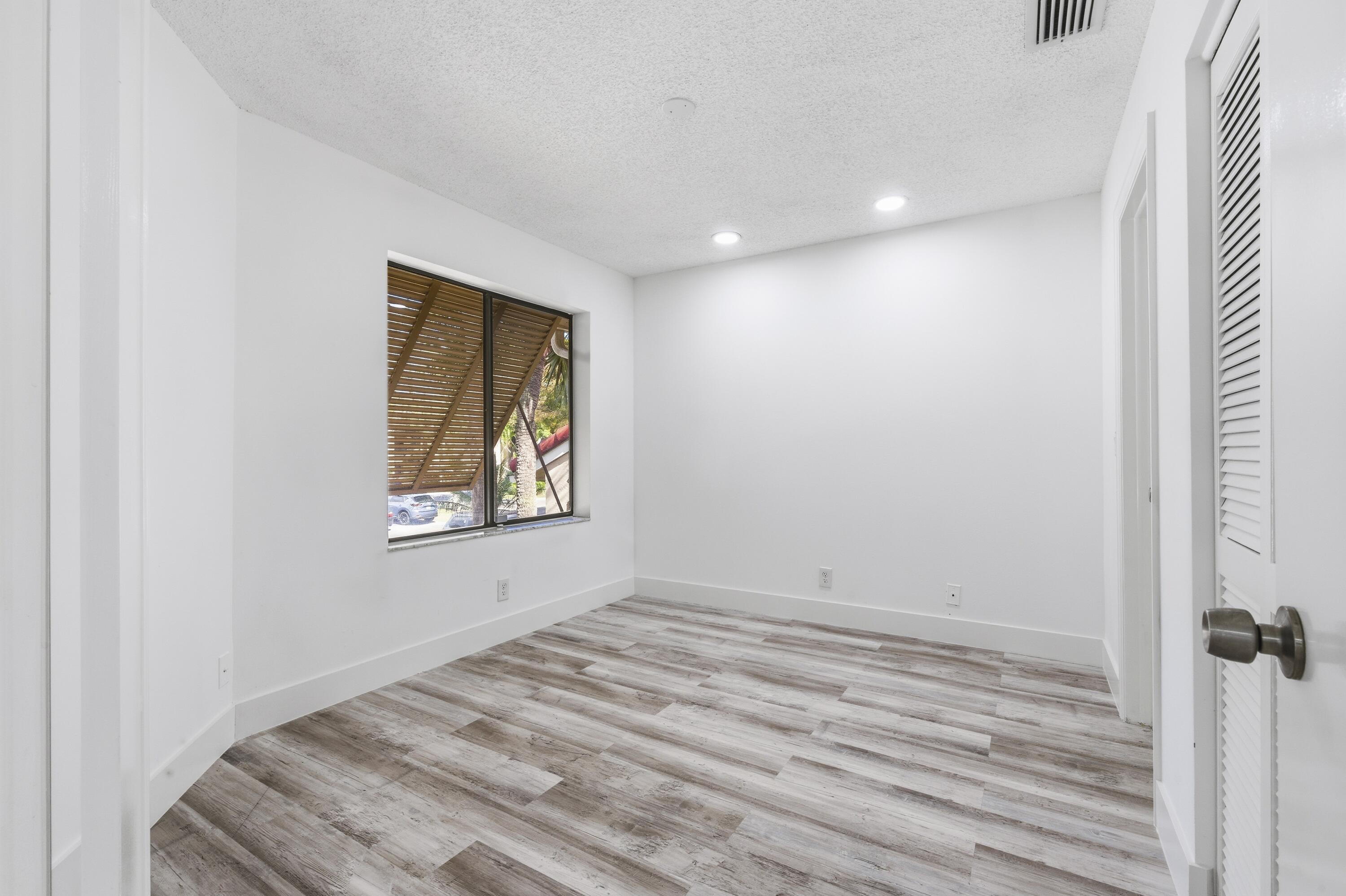 BANYAN SPRINGS - Residential