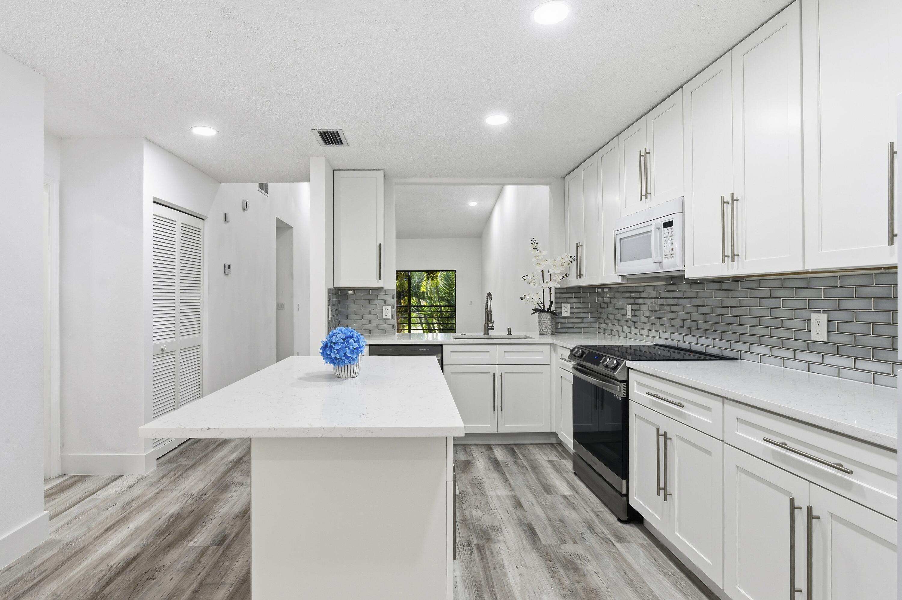 10188 Mangrove Drive 204