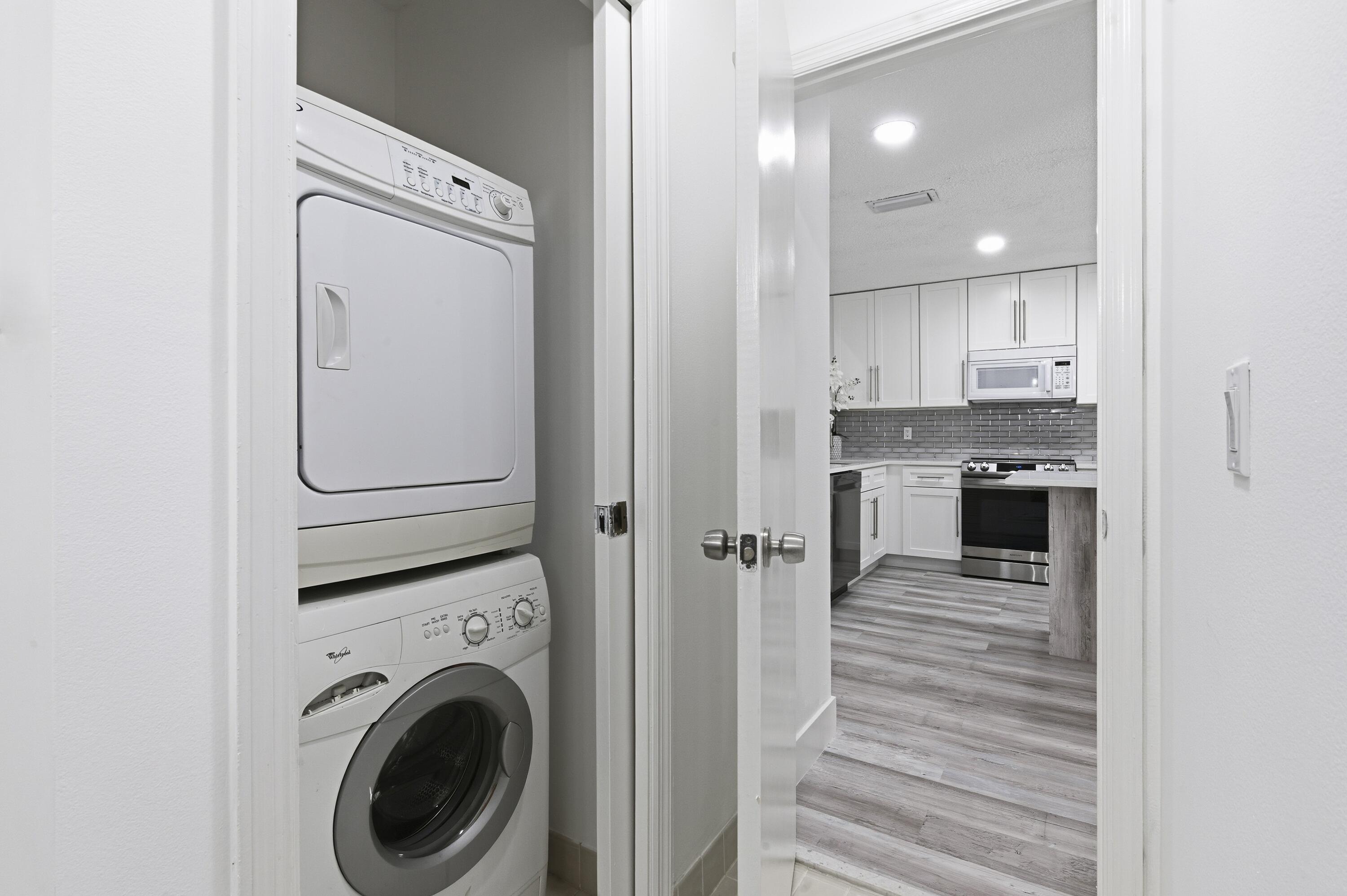 BANYAN SPRINGS - Residential