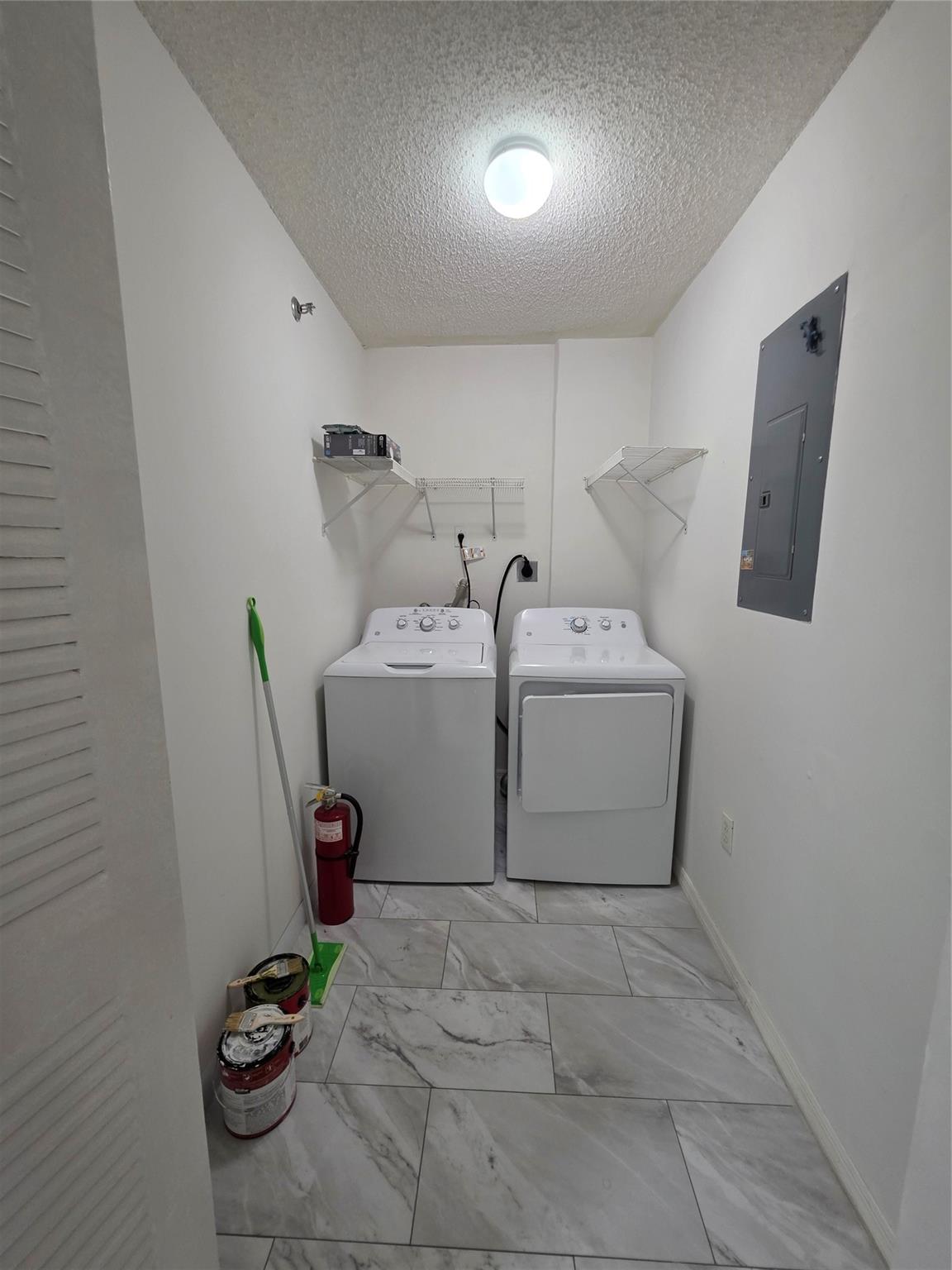 Tangerine Condo Seven Of - Residential Lease