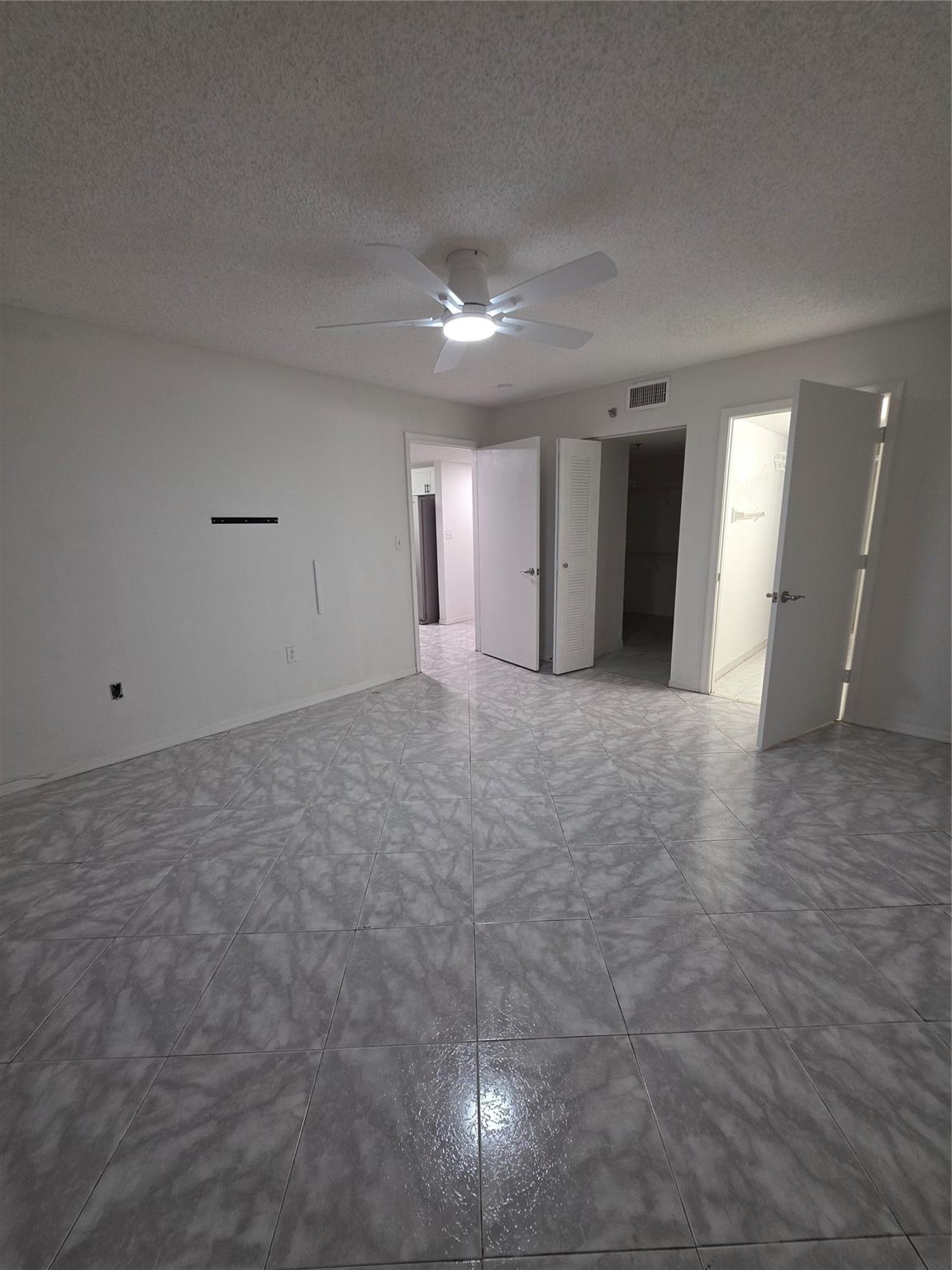 Tangerine Condo Seven Of - Residential Lease