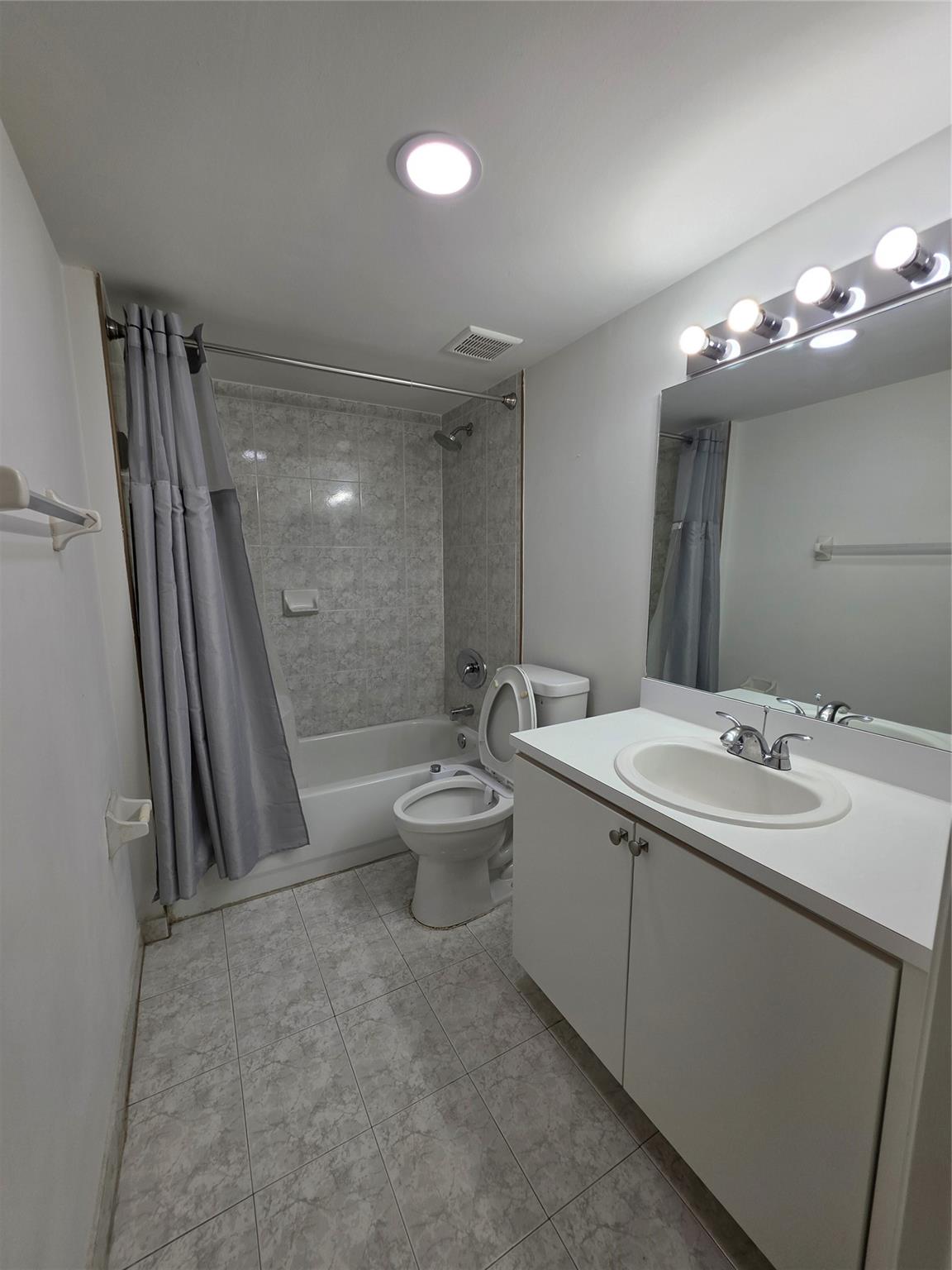 Tangerine Condo Seven Of - Residential Lease