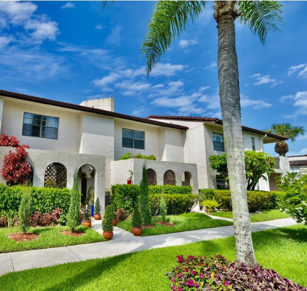 Photo of 8045 Eastlake Drive #1D, Boca Raton, FL 33433 (MLS # F10533300)