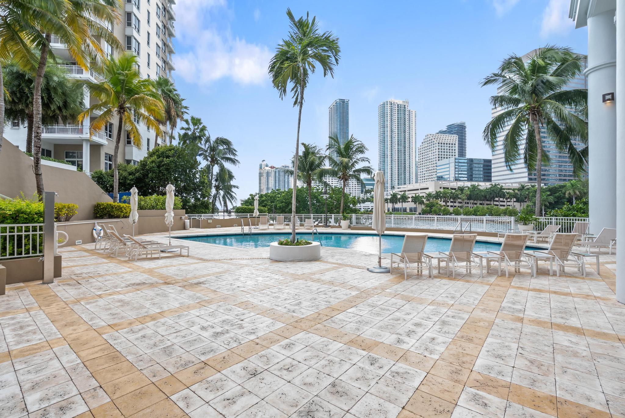 The Courts Brickell Key - Residential