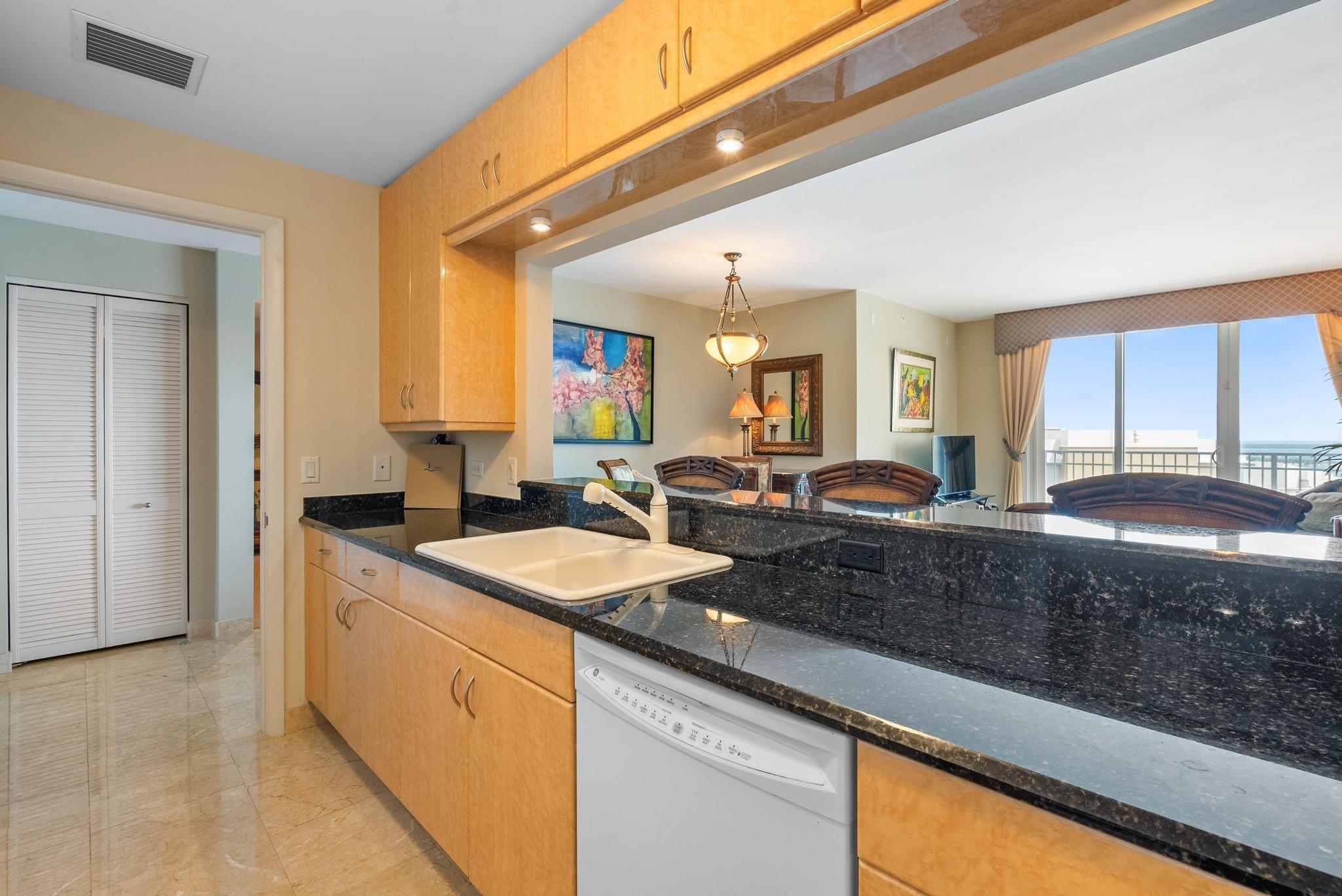 The Courts Brickell Key - Residential