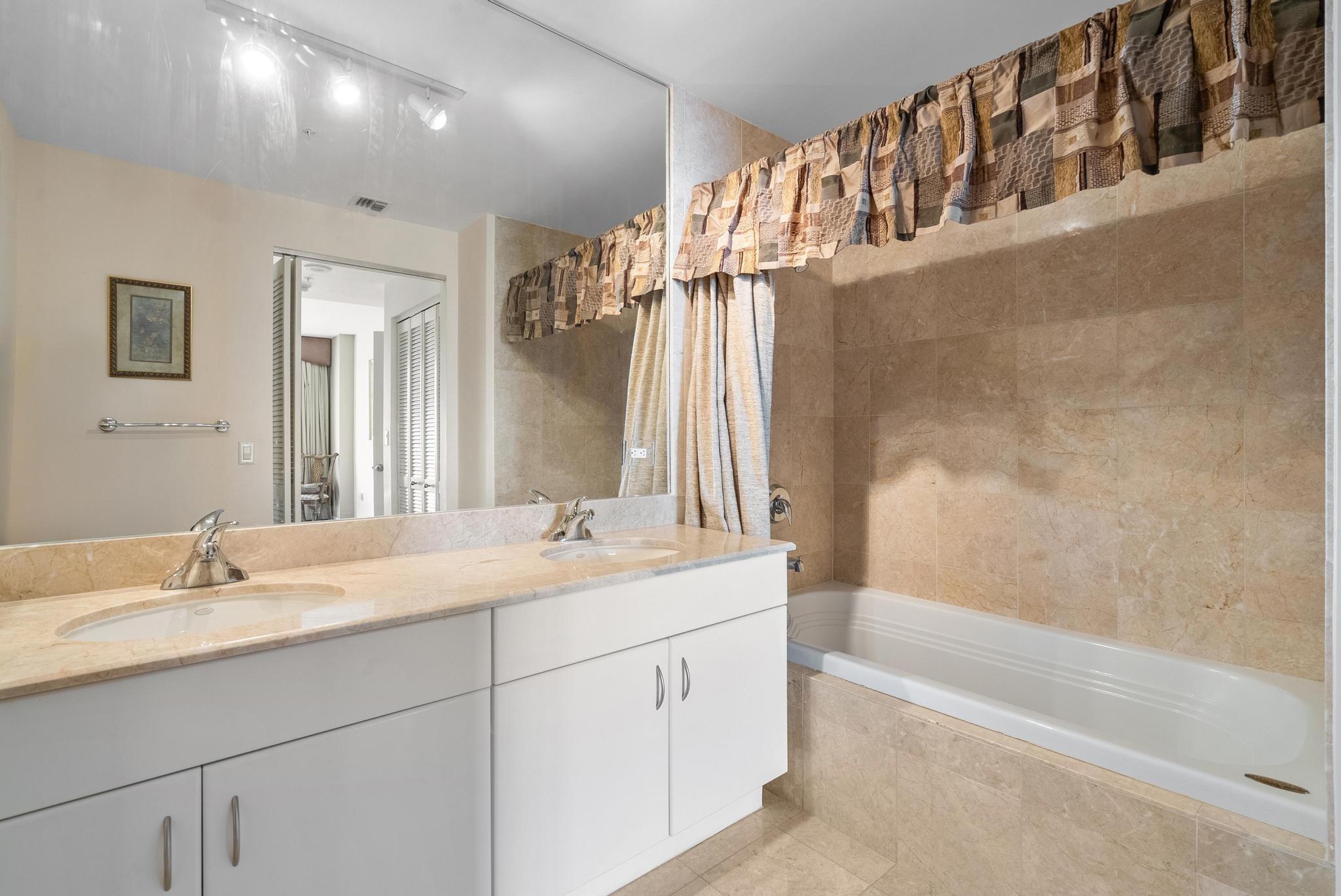 The Courts Brickell Key - Residential