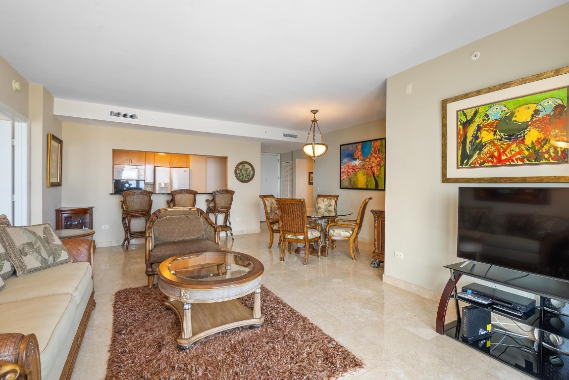 The Courts Brickell Key - Residential