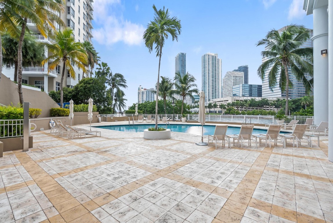 The Courts Brickell Key - Residential
