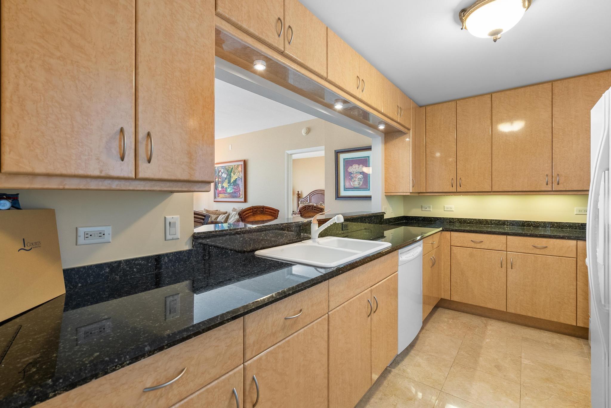 The Courts Brickell Key - Residential