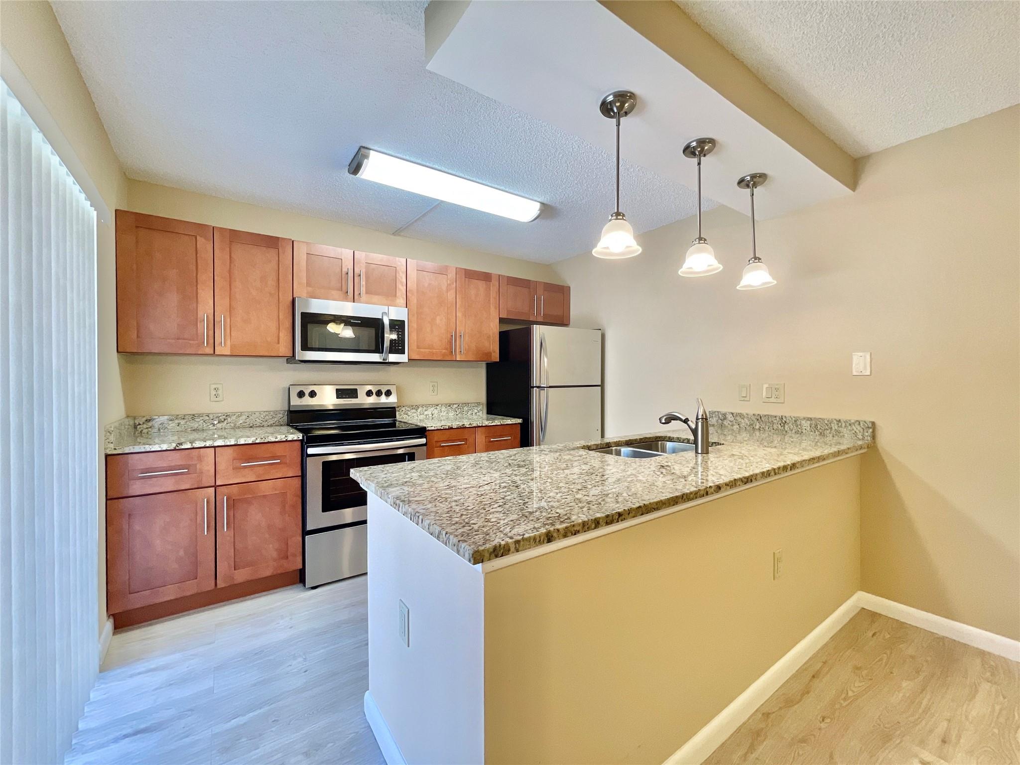 517 Buttonwood Ln 517