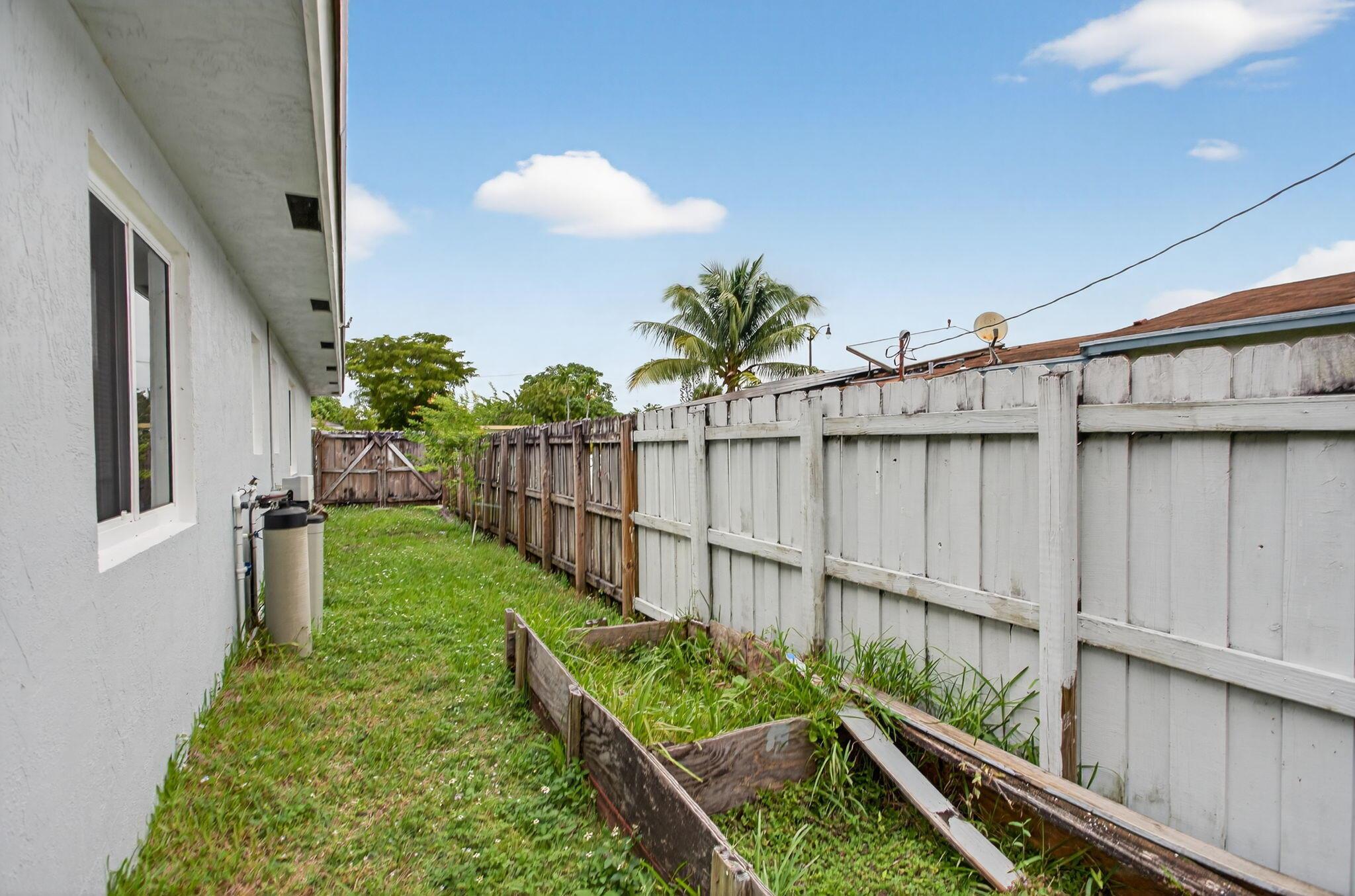 Collier City - Residential