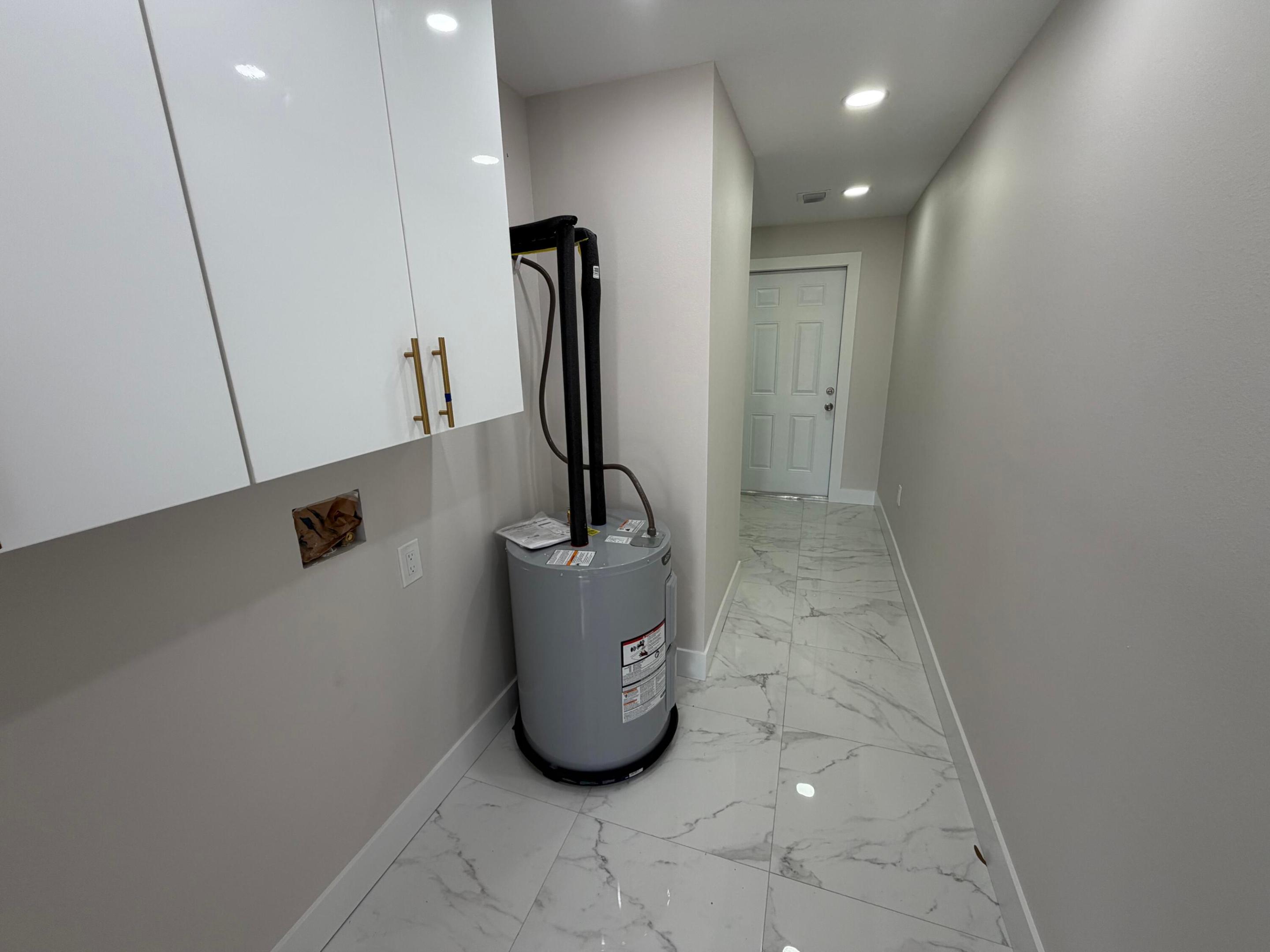 LAZY SEVEN RANCH ACRES - Residential