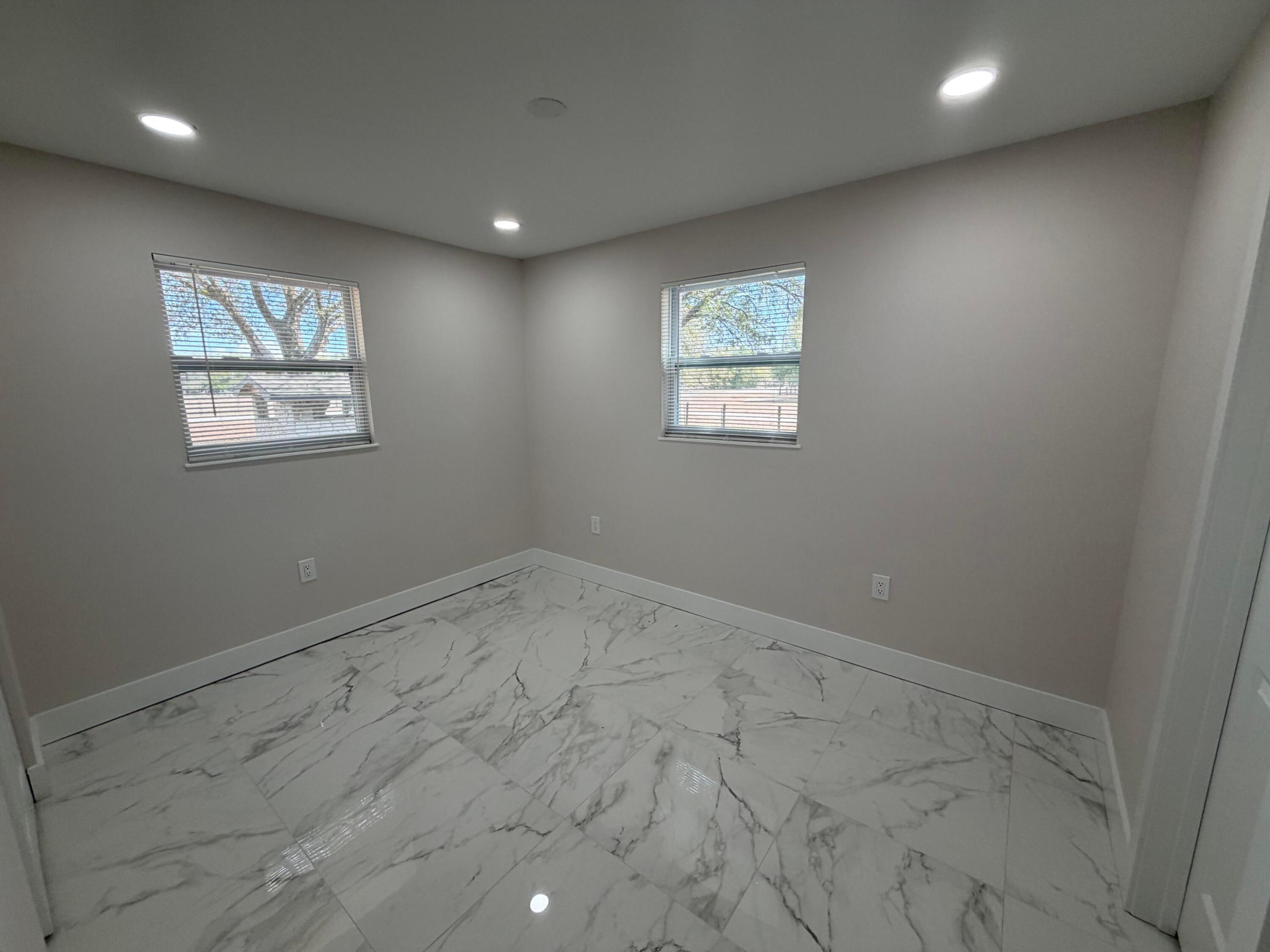 LAZY SEVEN RANCH ACRES - Residential