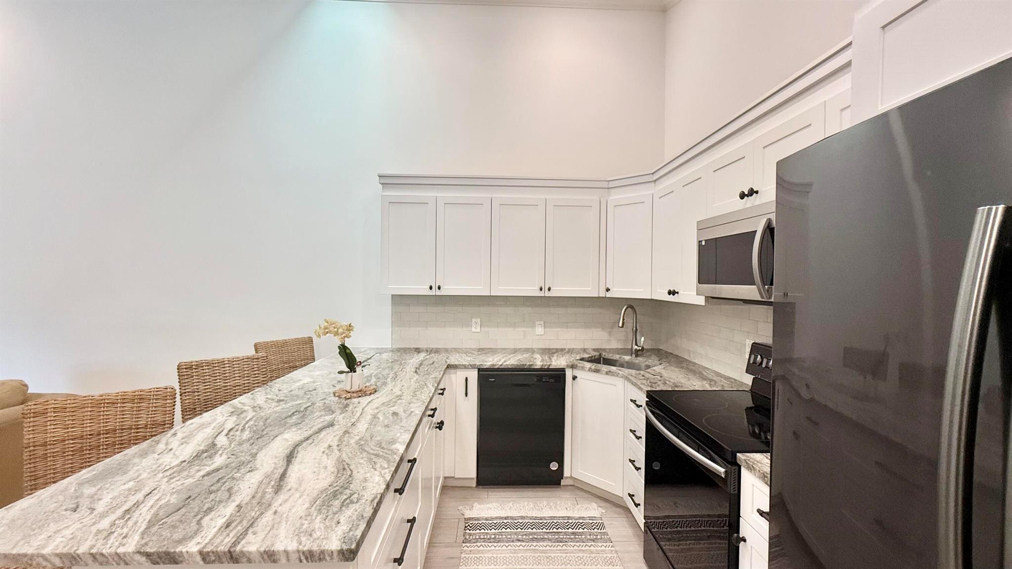 5992 Golden Eagle Circle