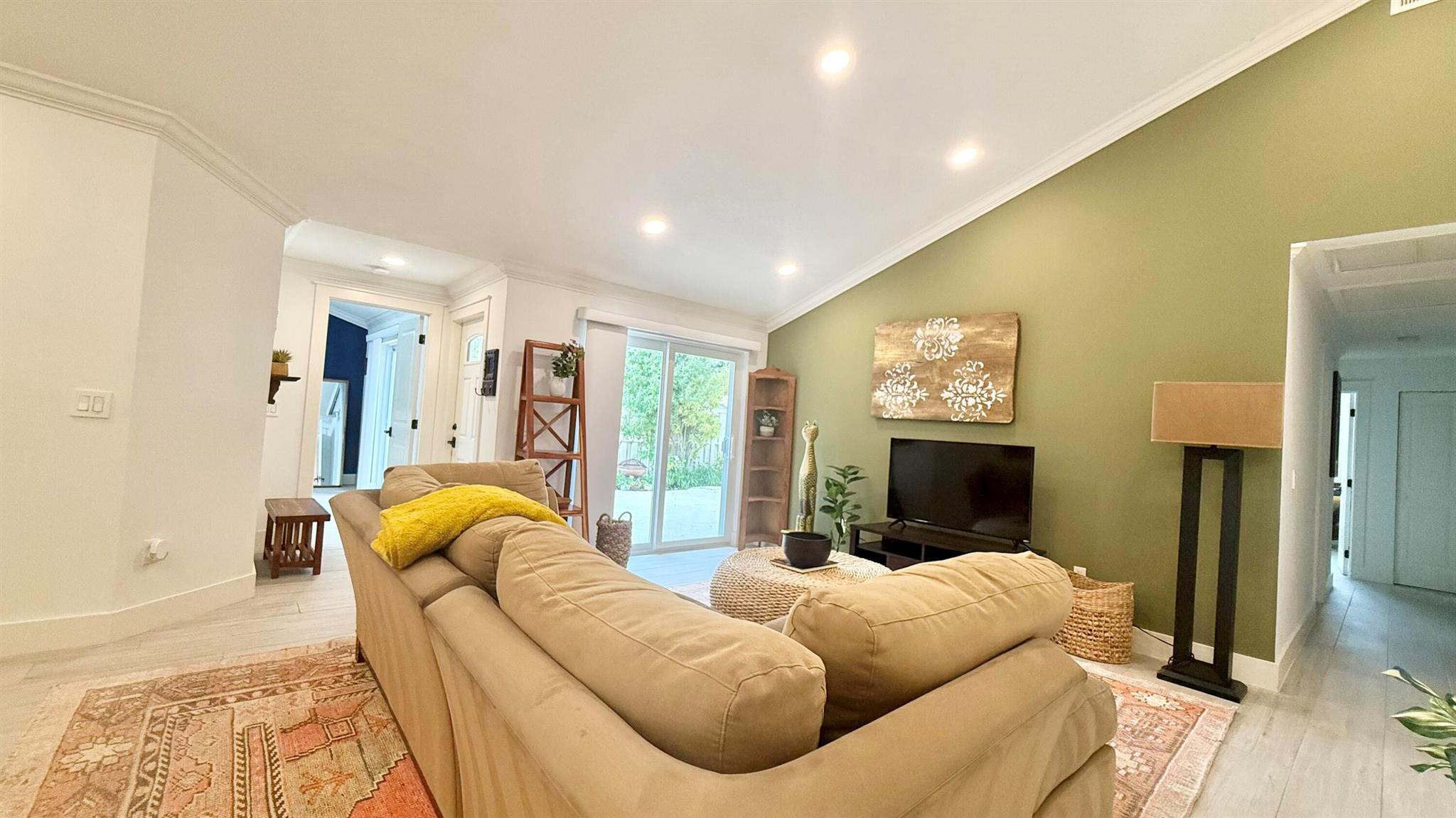5992 Golden Eagle Circle