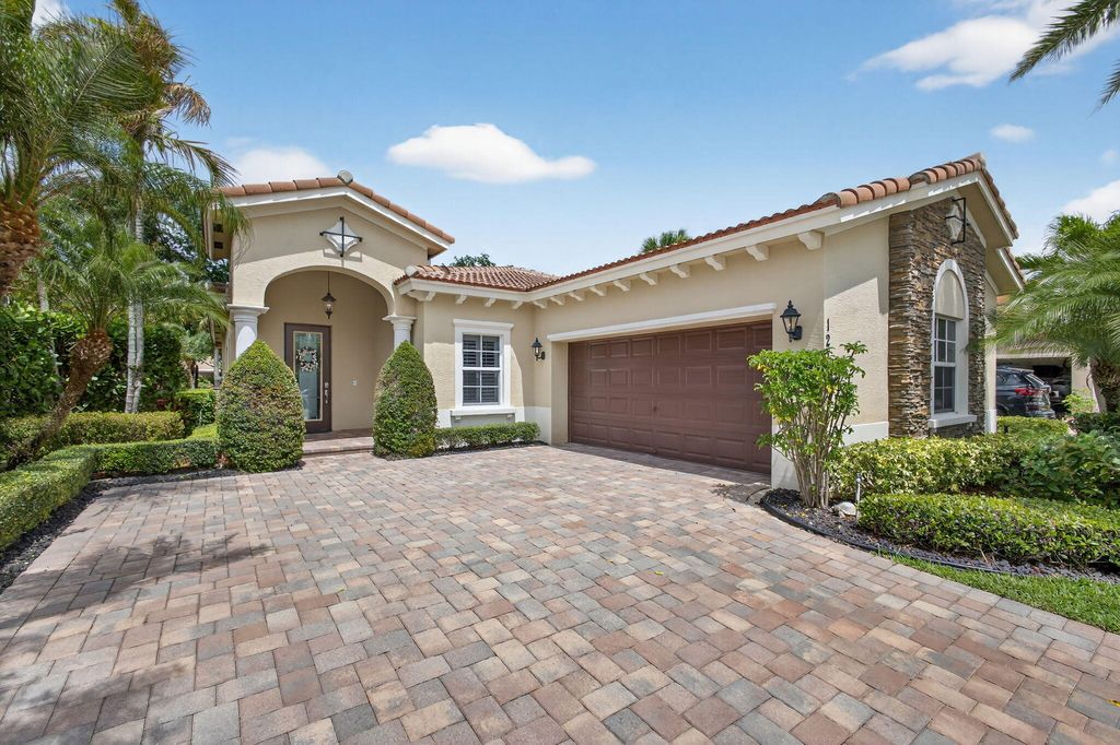 Photo of 127 Rudder Cay Way, Jupiter, FL 33458 (MLS # B26011399)