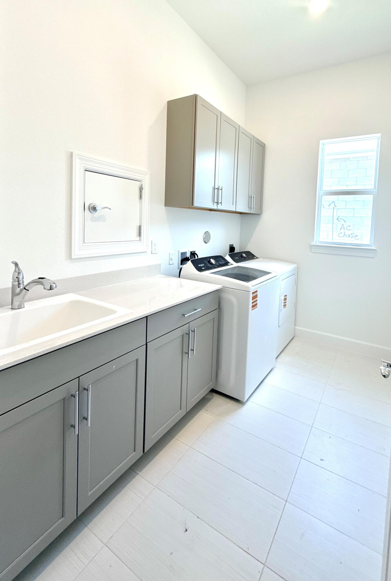 HIGHPOINTE - Residential