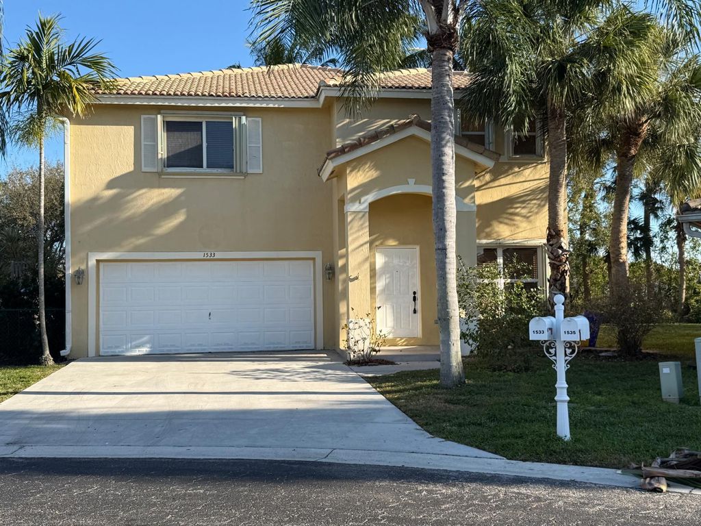 Photo of 1533 Rialto Drive, Boynton Beach, FL 33436 (MLS # R11168118)