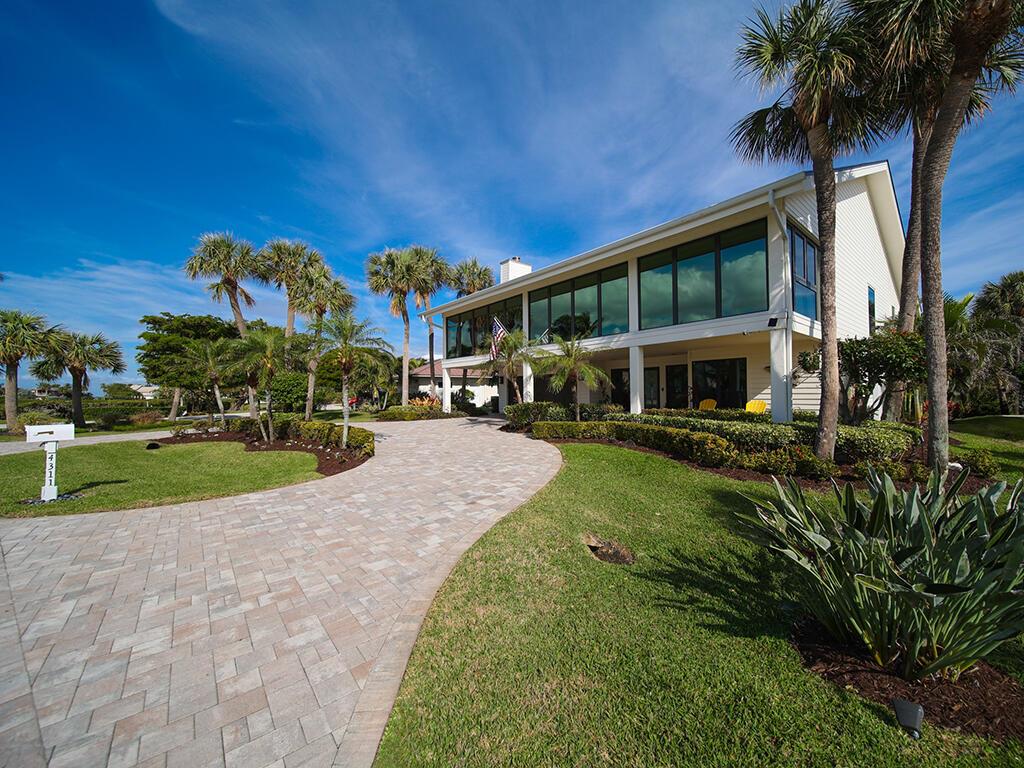 4311 NE Joes Point Road