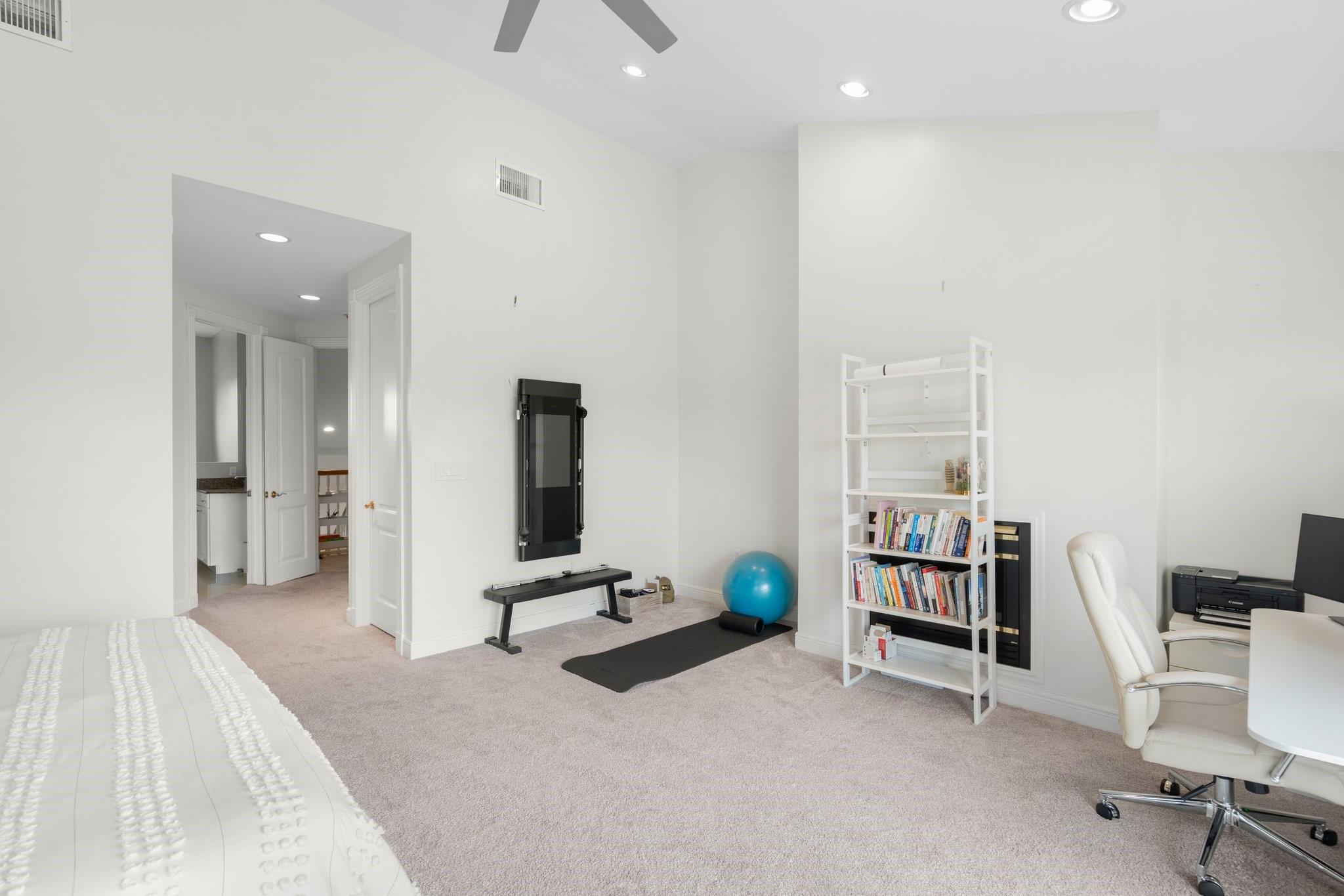 Coral Ridge 21-50 B - Residential Lease