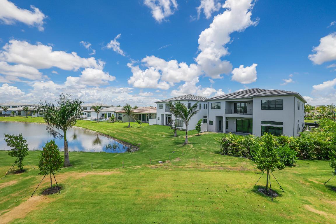 LOTUS EDGE
JOHNS WEST PUD PLAT ONE - Residential Lease