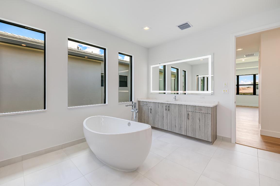 LOTUS EDGE
JOHNS WEST PUD PLAT ONE - Residential Lease