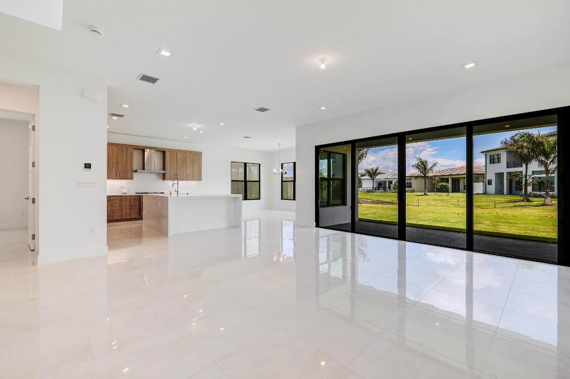 LOTUS EDGE
JOHNS WEST PUD PLAT ONE - Residential Lease