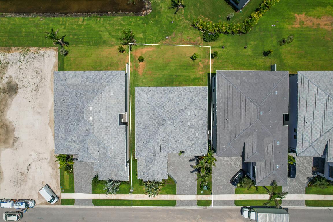 LOTUS EDGE
JOHNS WEST PUD PLAT ONE - Residential Lease