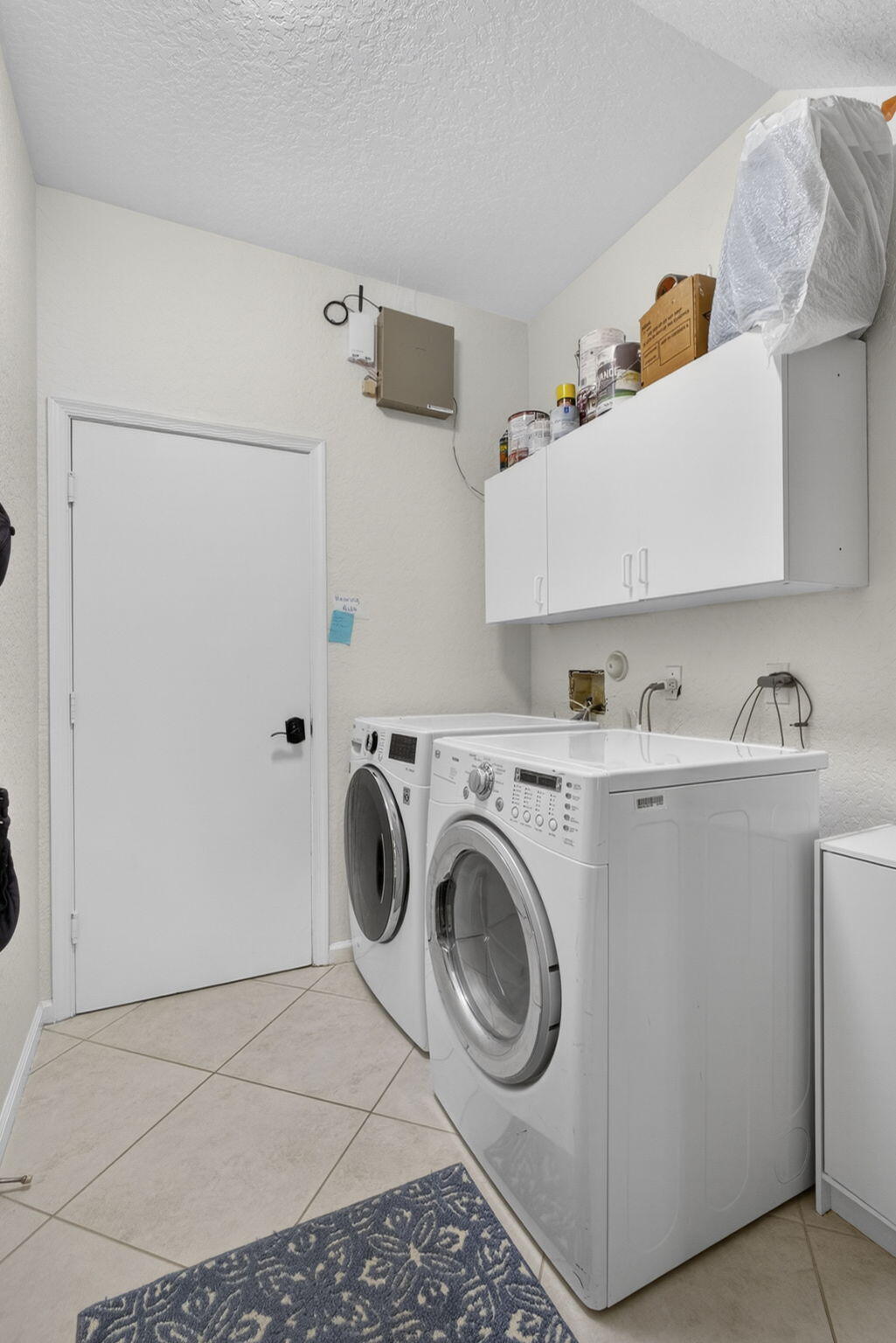 SANCTUARY - Residential