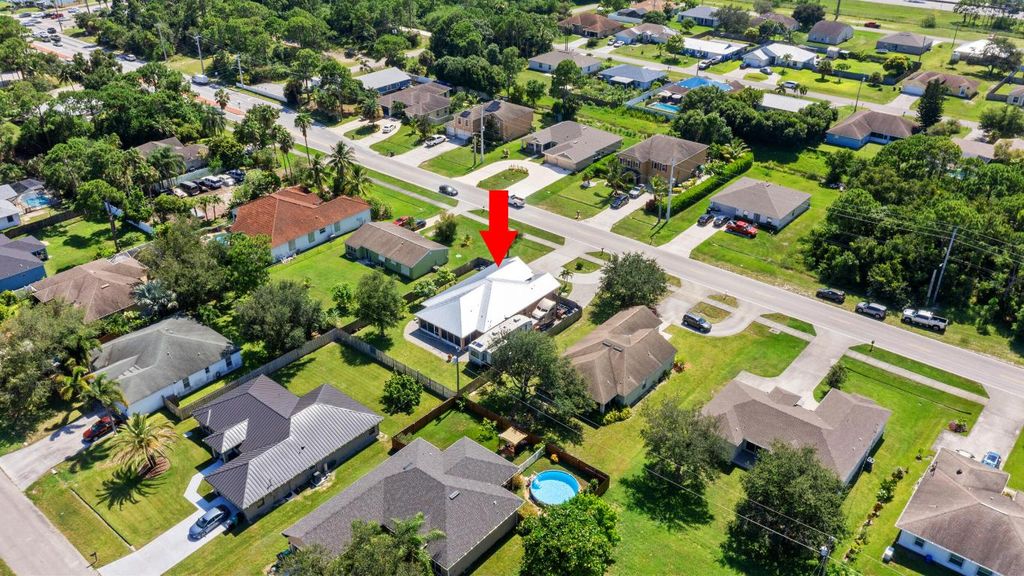 Photo of 237 NW Bayshore Boulevard, Port Saint Lucie, FL 34983 (MLS # R11111046)