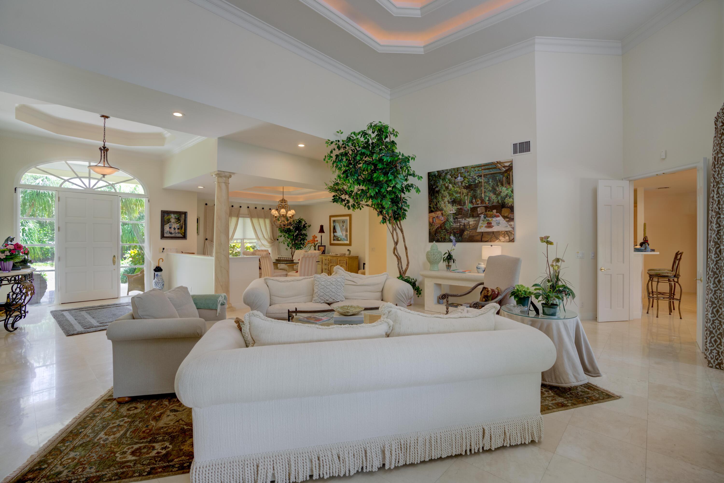 JUPITER HILLS VILLAGE PHA - Residential