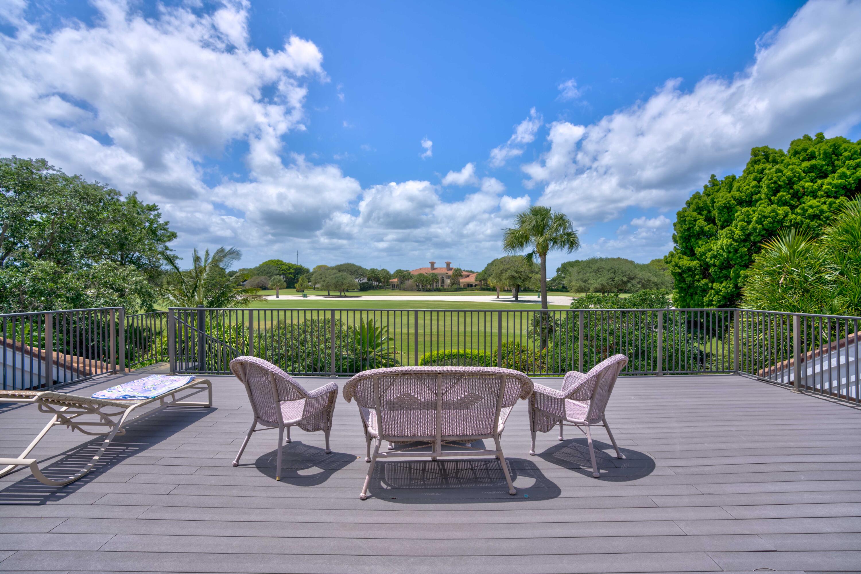 JUPITER HILLS VILLAGE PHA - Residential
