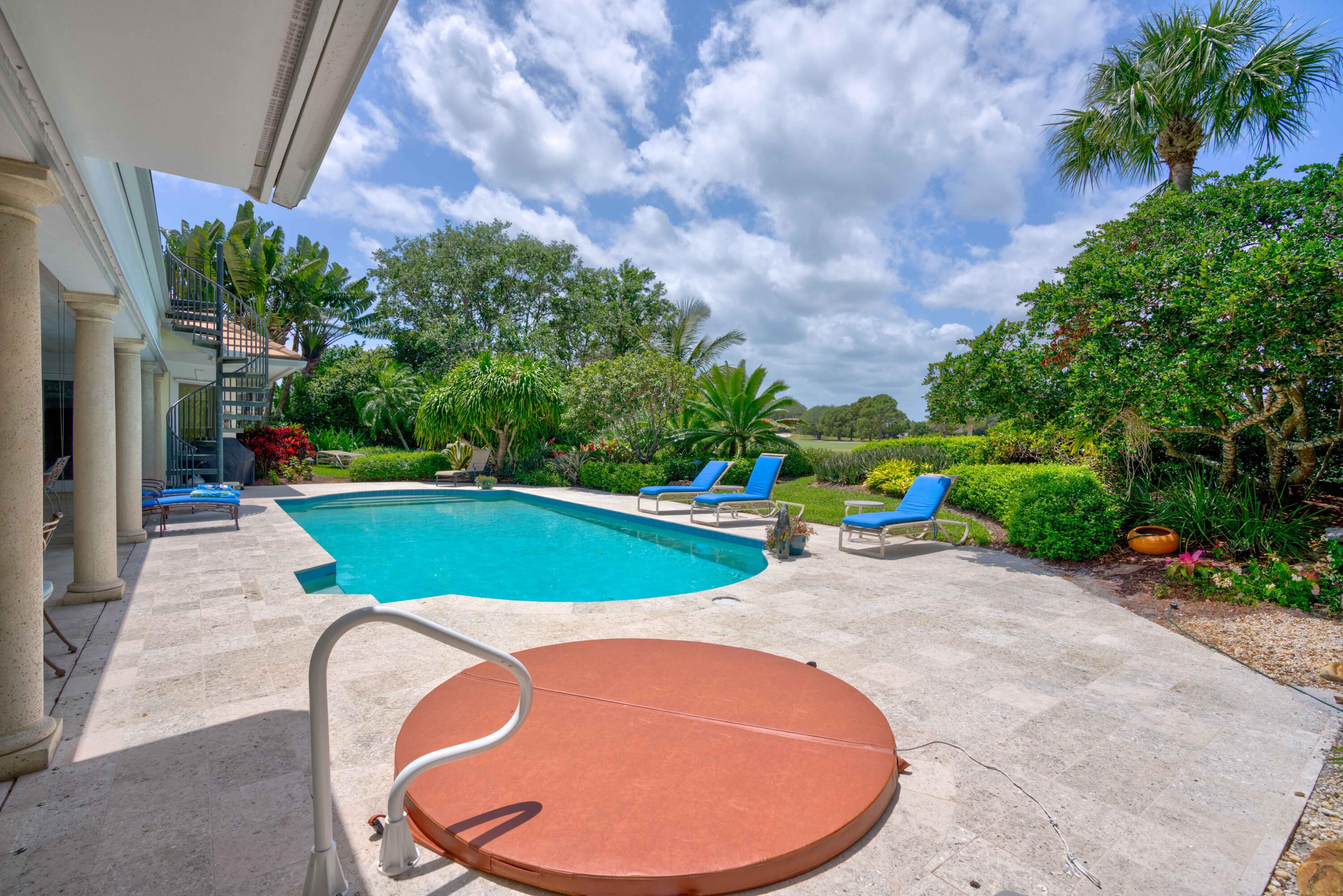 JUPITER HILLS VILLAGE PHA - Residential