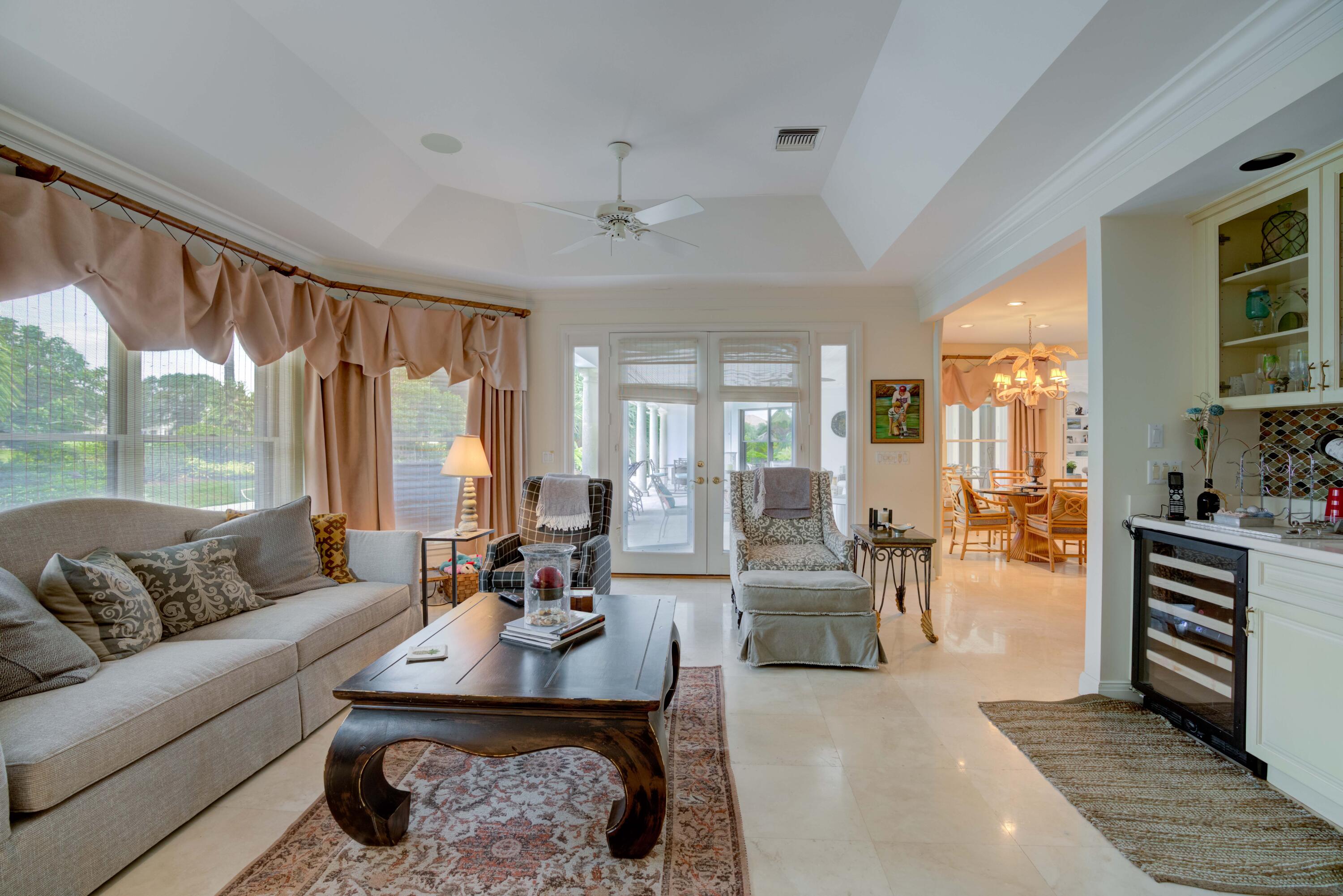 JUPITER HILLS VILLAGE PHA - Residential