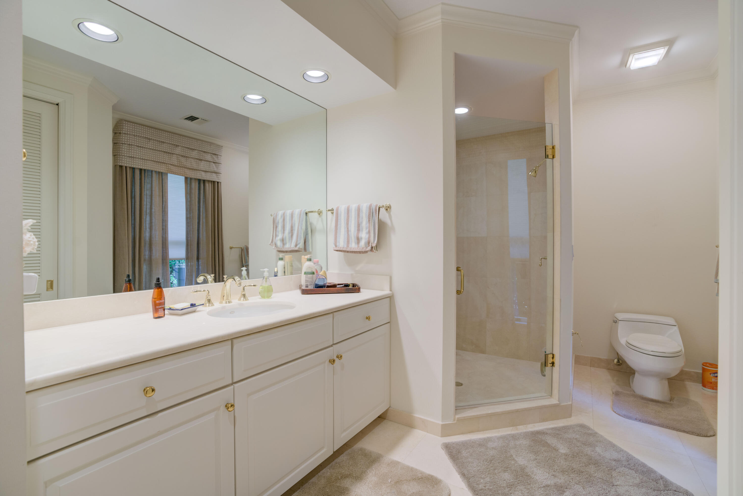 JUPITER HILLS VILLAGE PHA - Residential