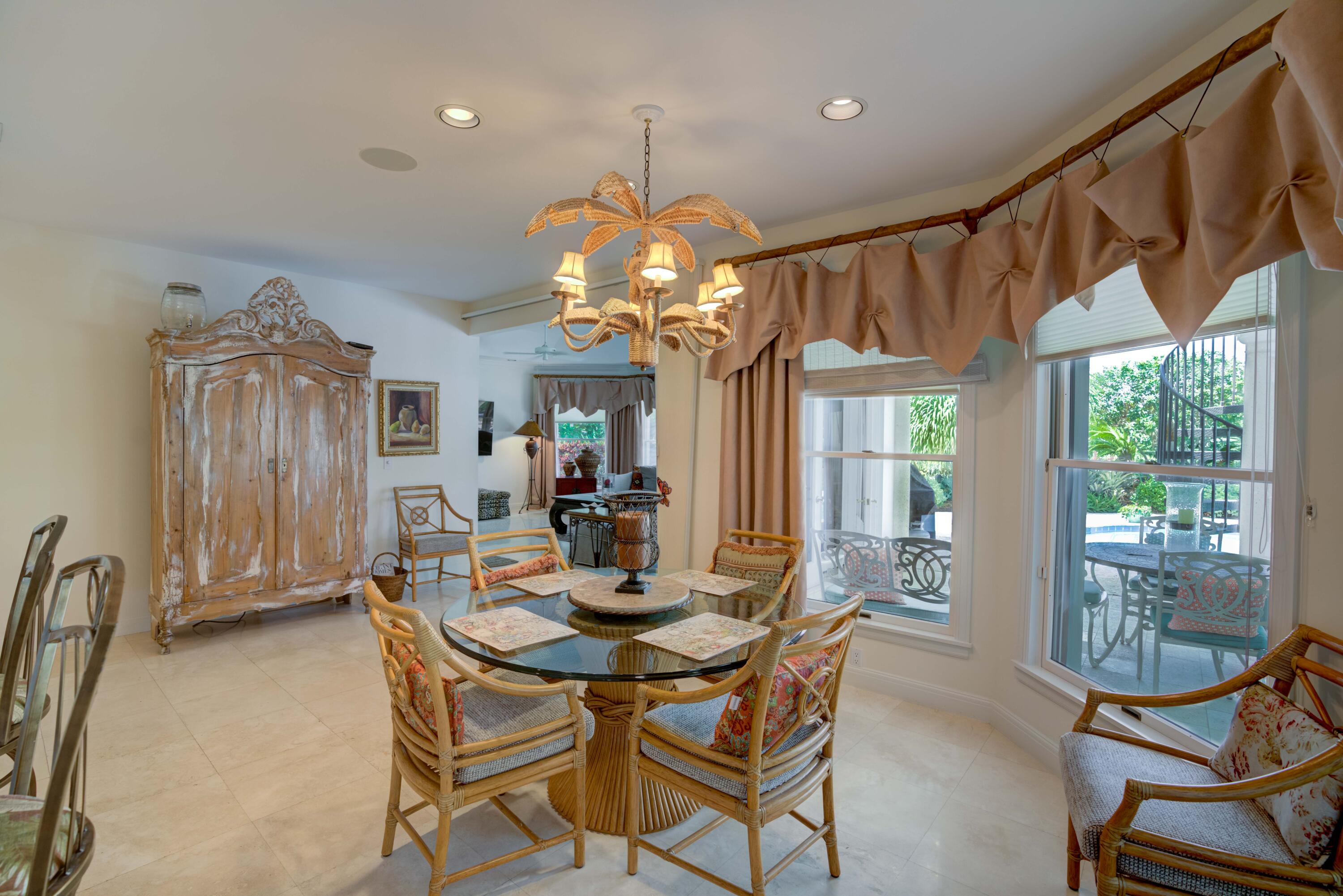 JUPITER HILLS VILLAGE PHA - Residential