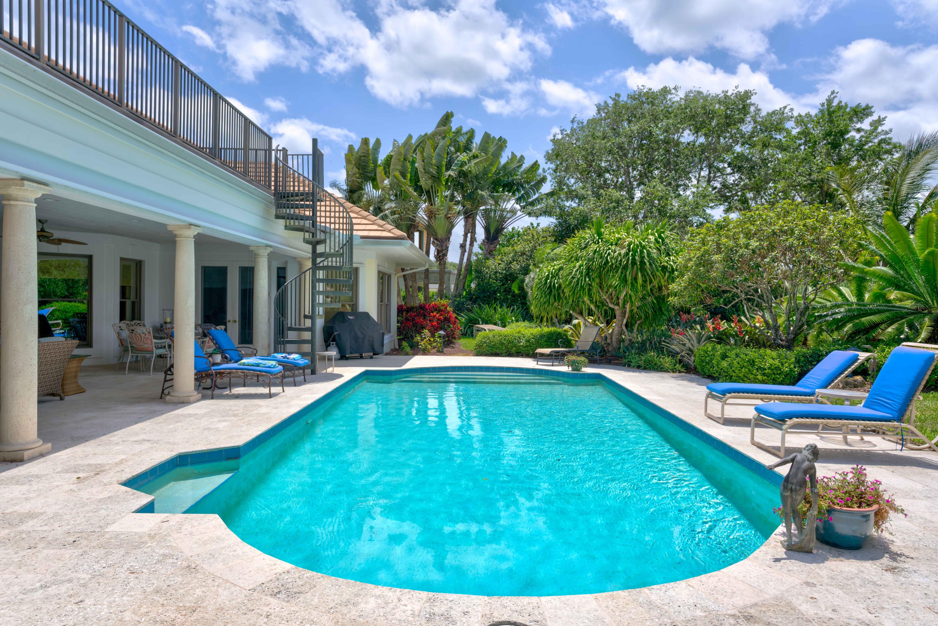 JUPITER HILLS VILLAGE PHA - Residential